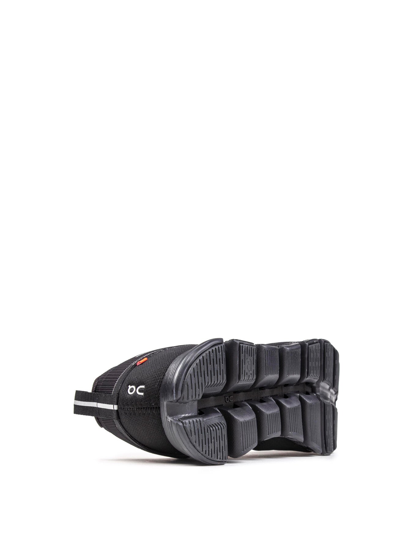 ON Cloud 5 Waterproof Trainers