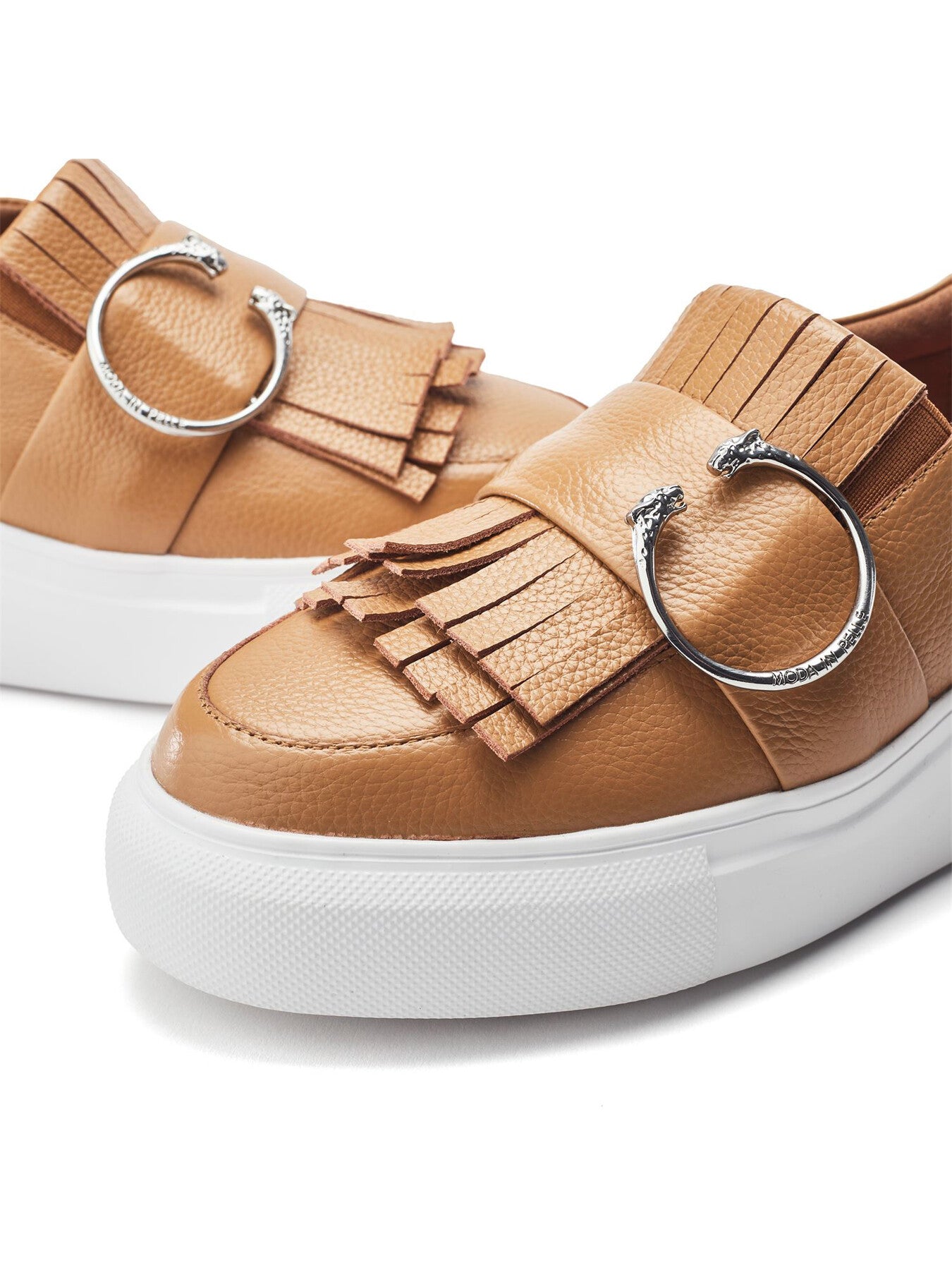 Clove Trainers