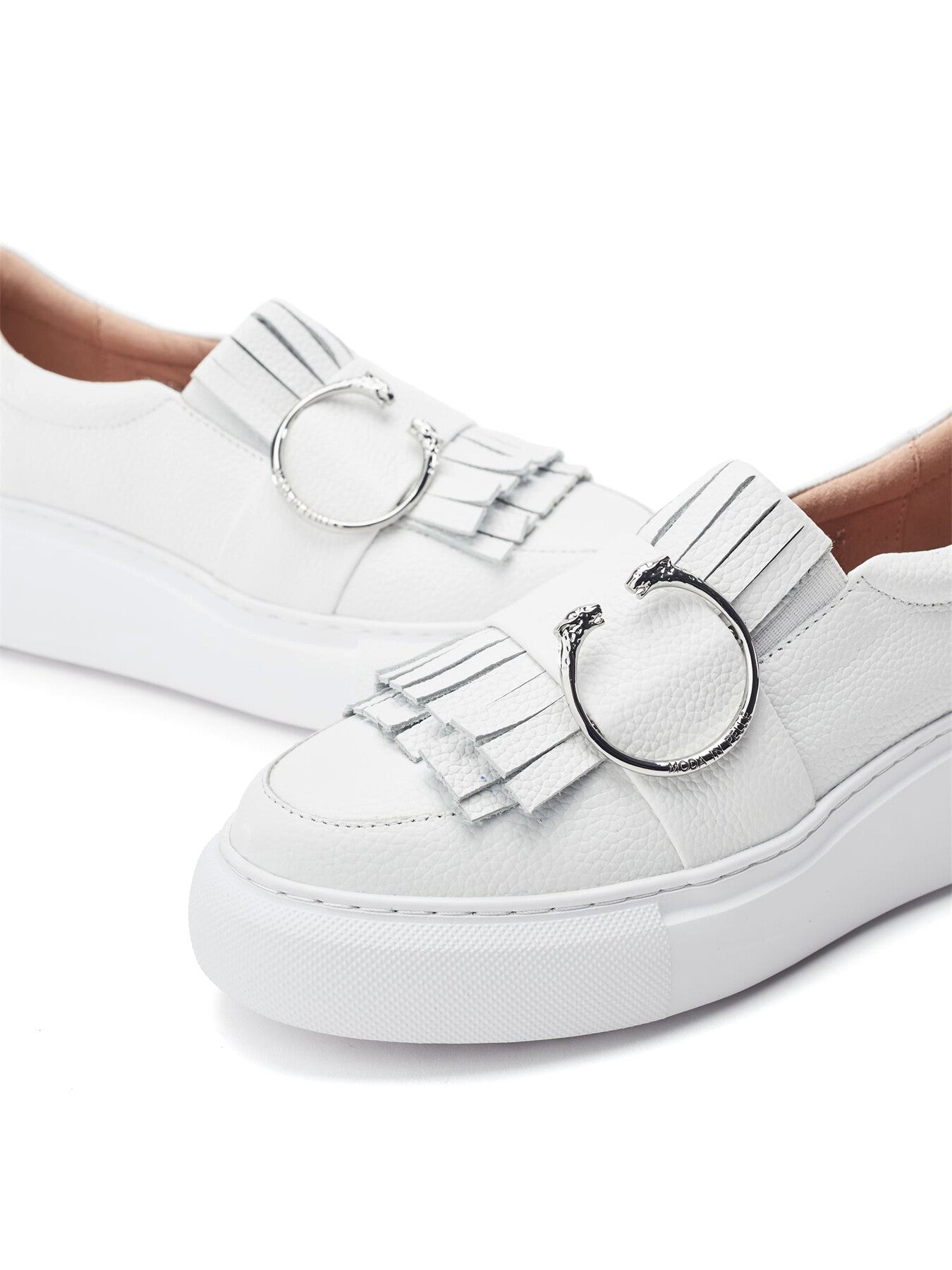 Clove Trainers