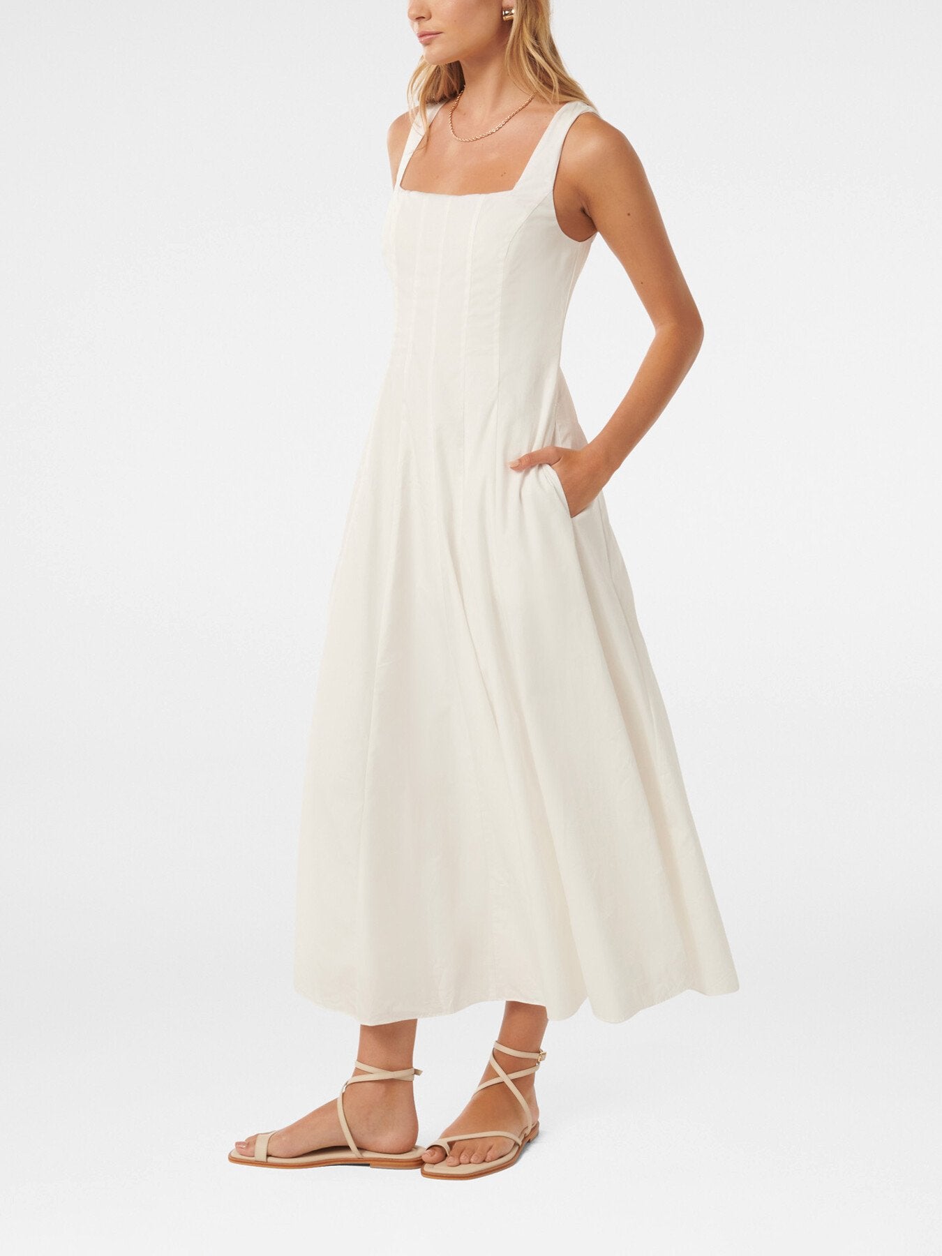 Samera Sleeveless Midi Dress