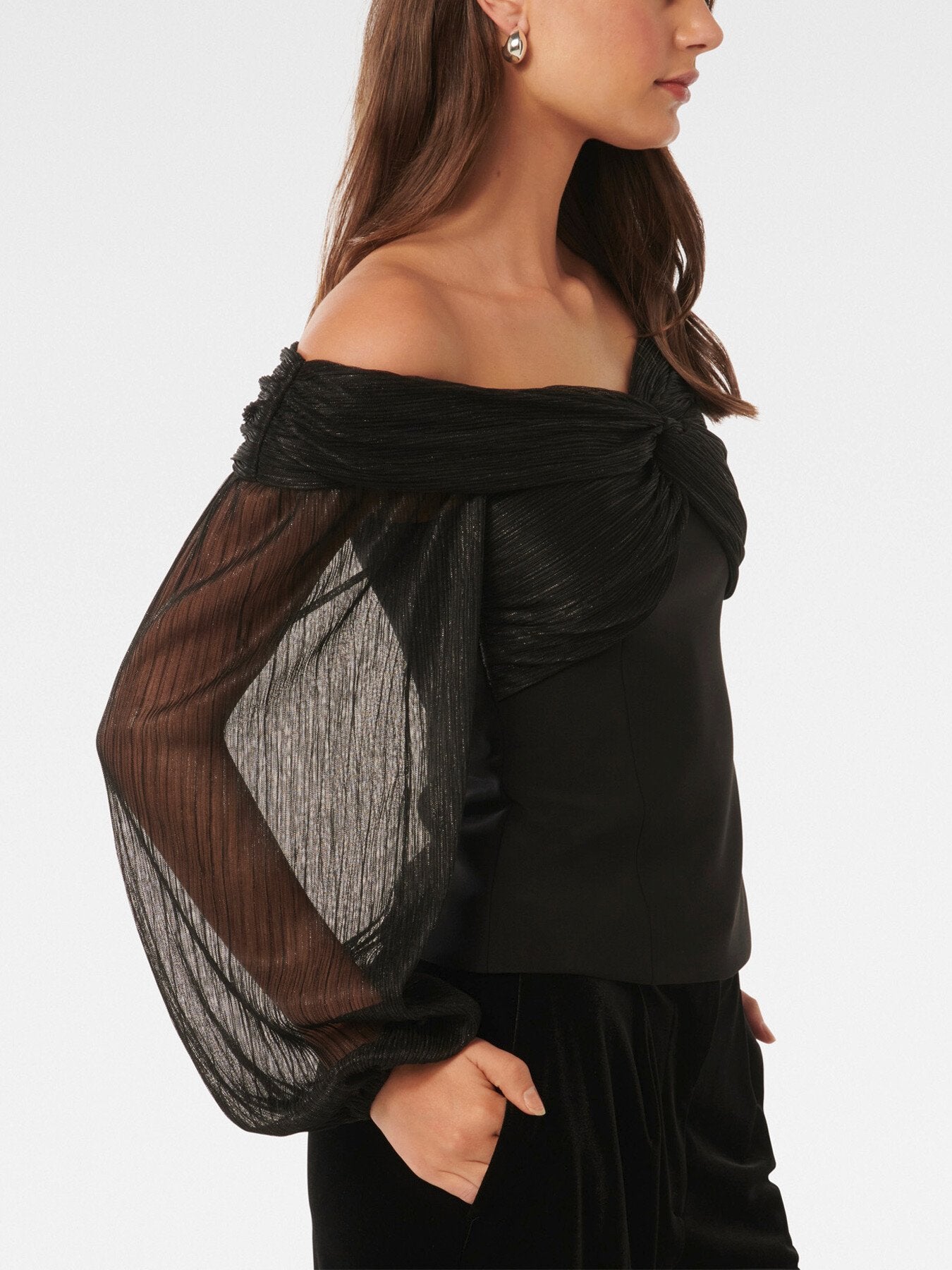 Alyssa Twist Front Plisse Top