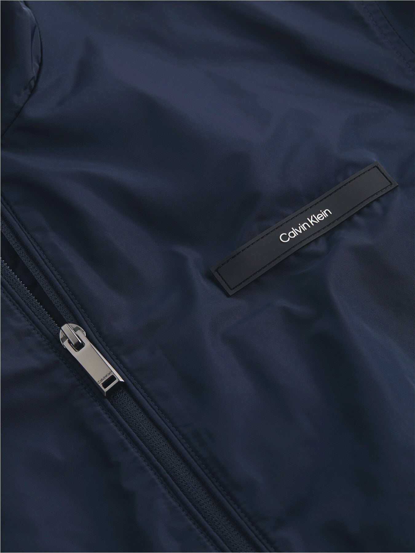 Essential Technical Blousin