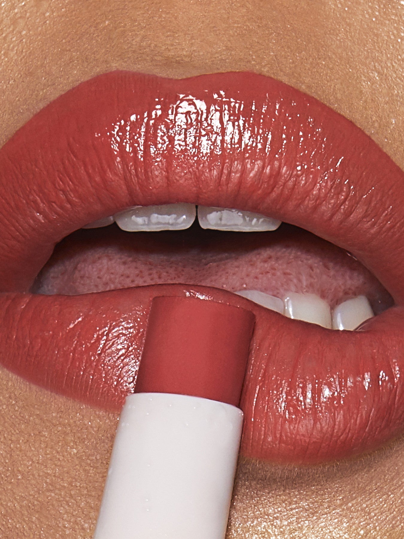 Hyaluronic Happikiss - Enchanting Kiss