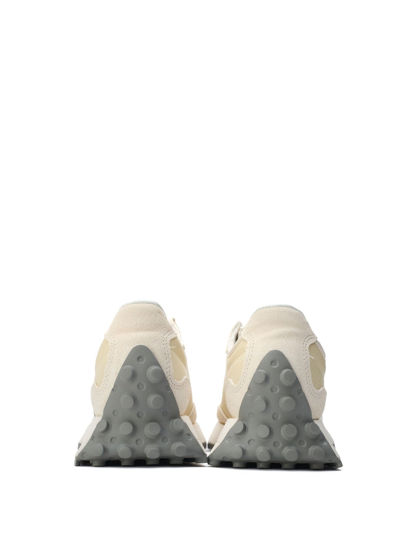 NEW BALANCE 327 Trainers