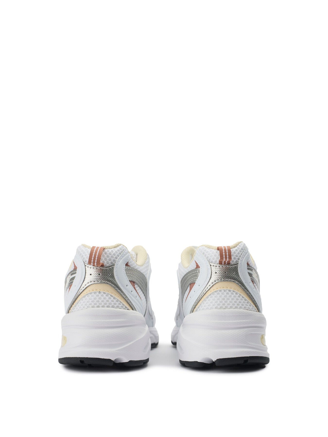 NEW BALANCE 530 Trainers