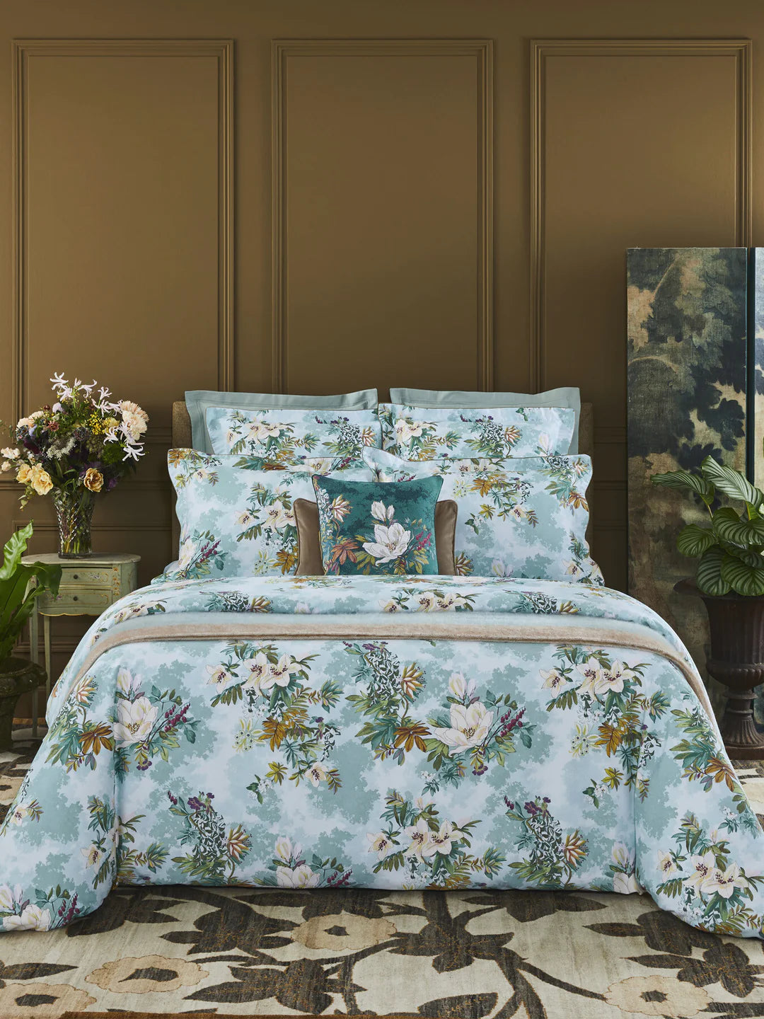 Panorama Collection with Matching Pillowcase