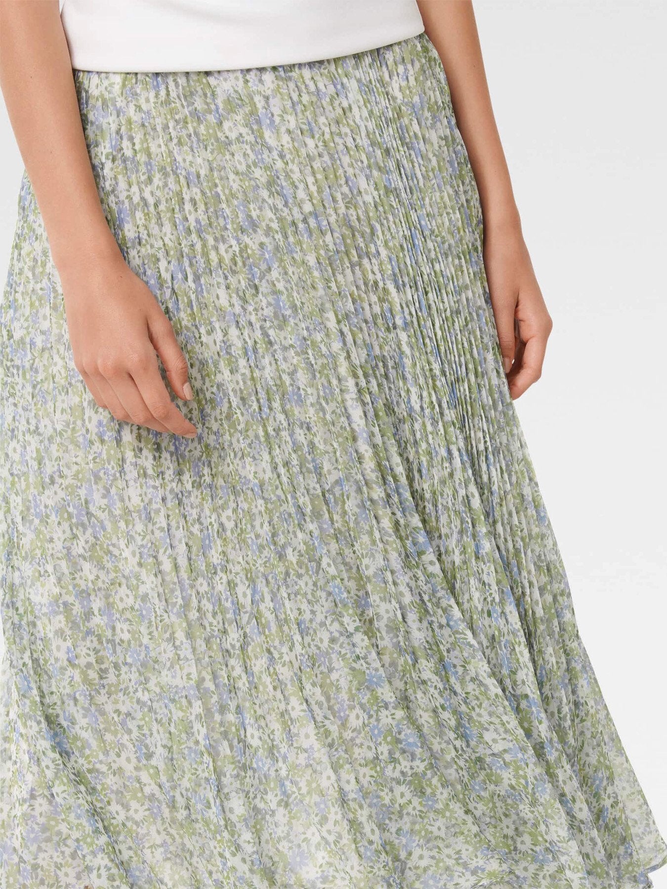 Della Pleated Skirt