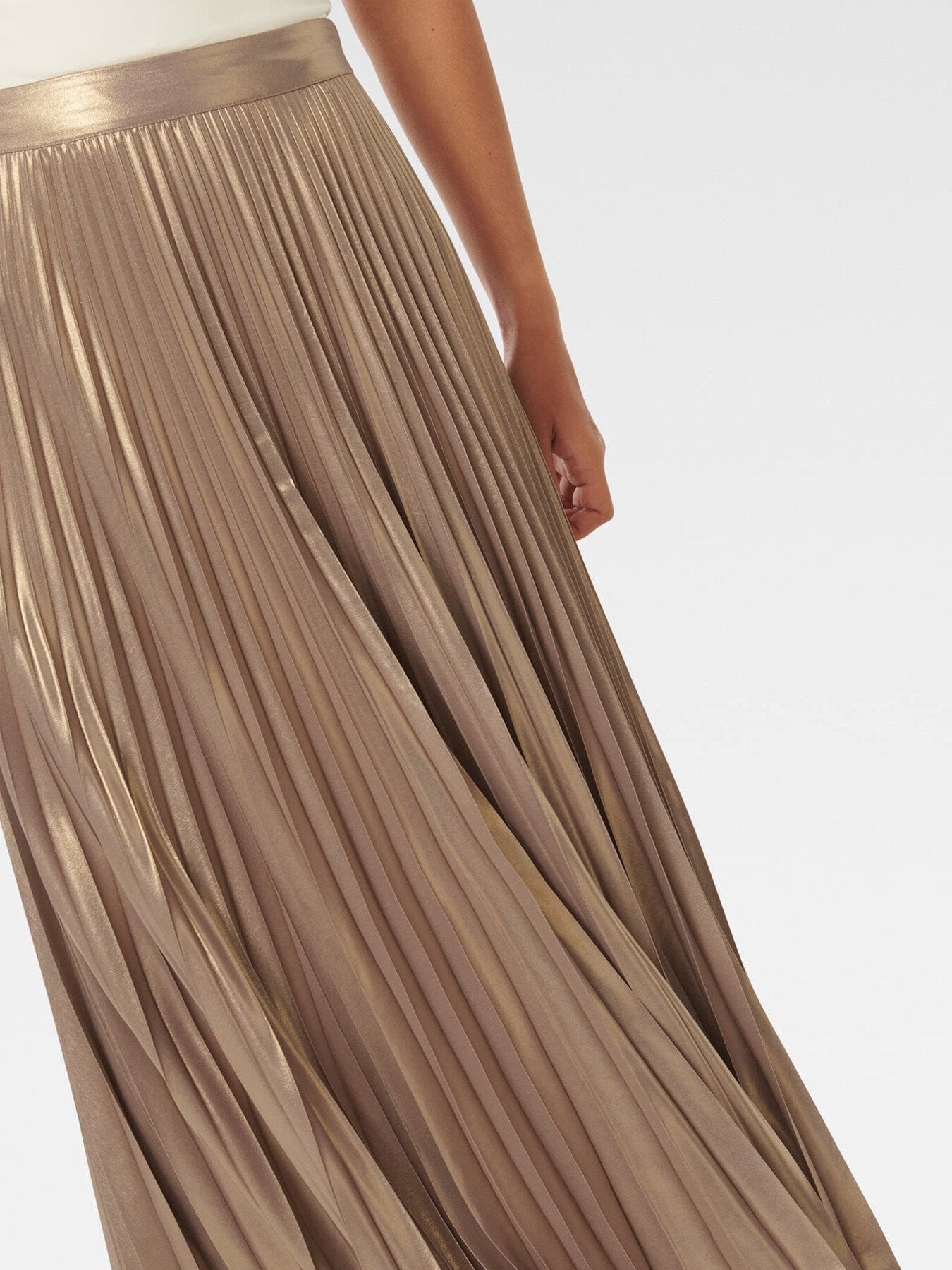Estella Metallic Pleated Maxi Skirt