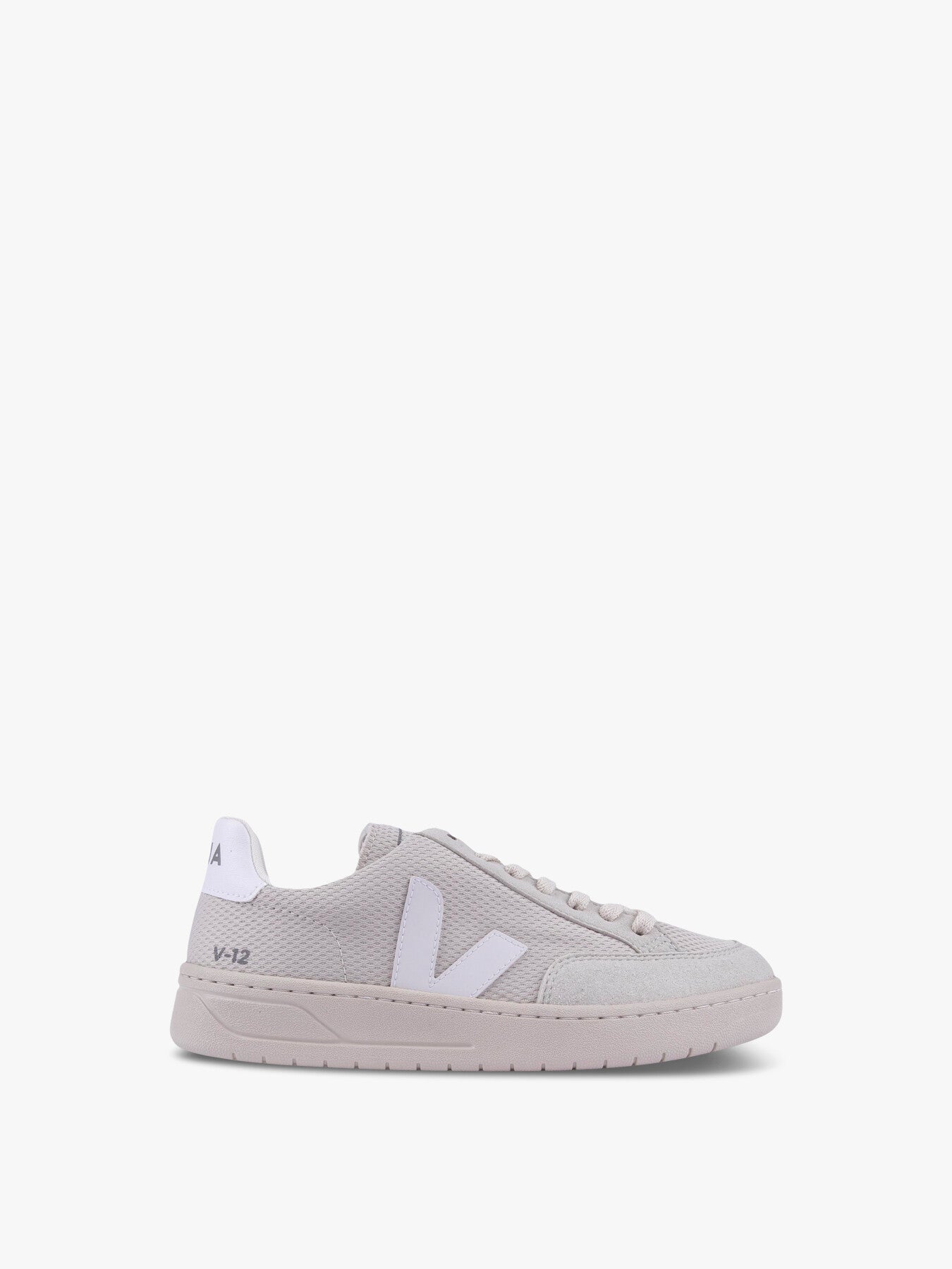 VEJA V-12 Alveomesh Trainers