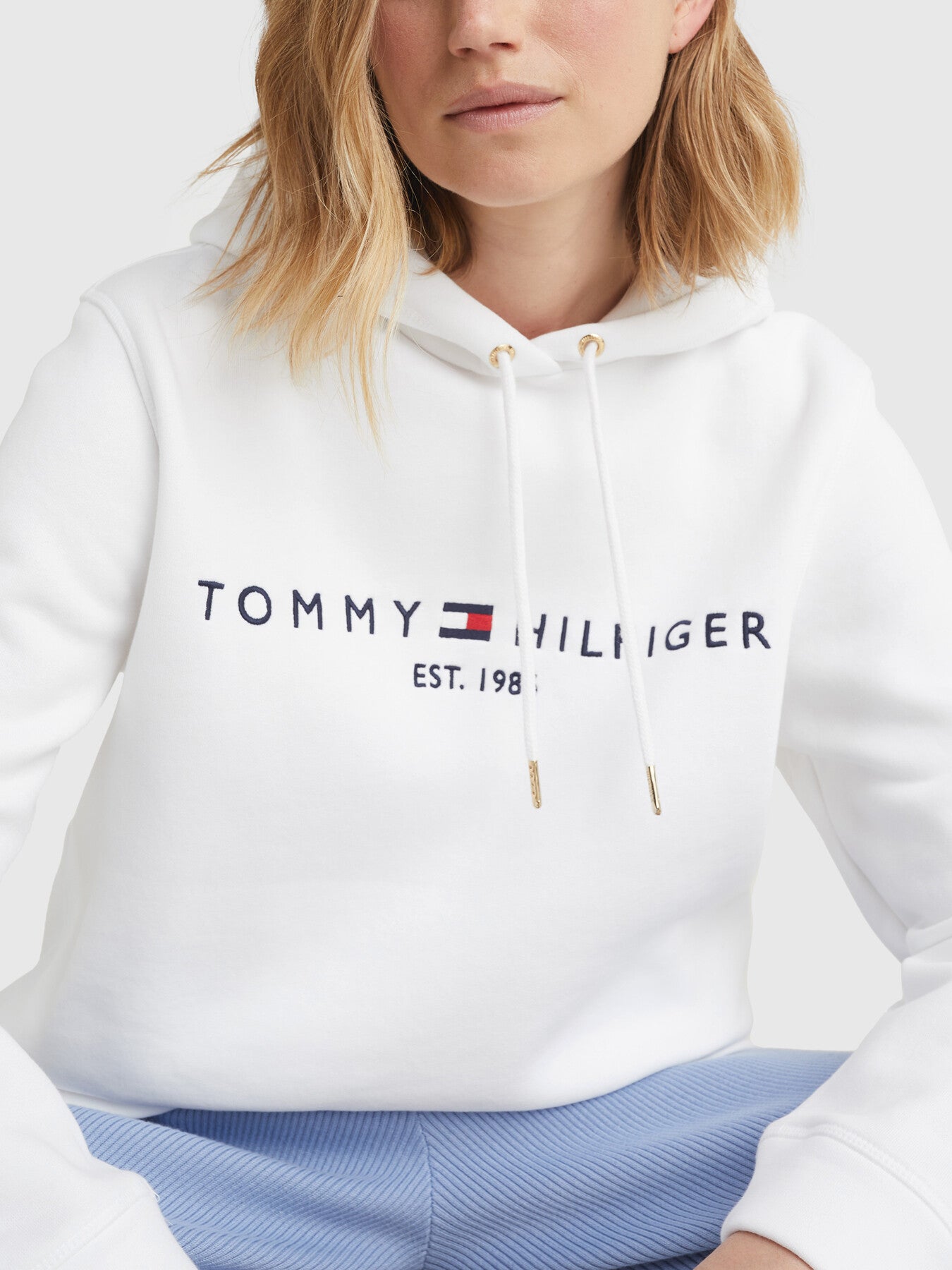 Essential Logo Hoody