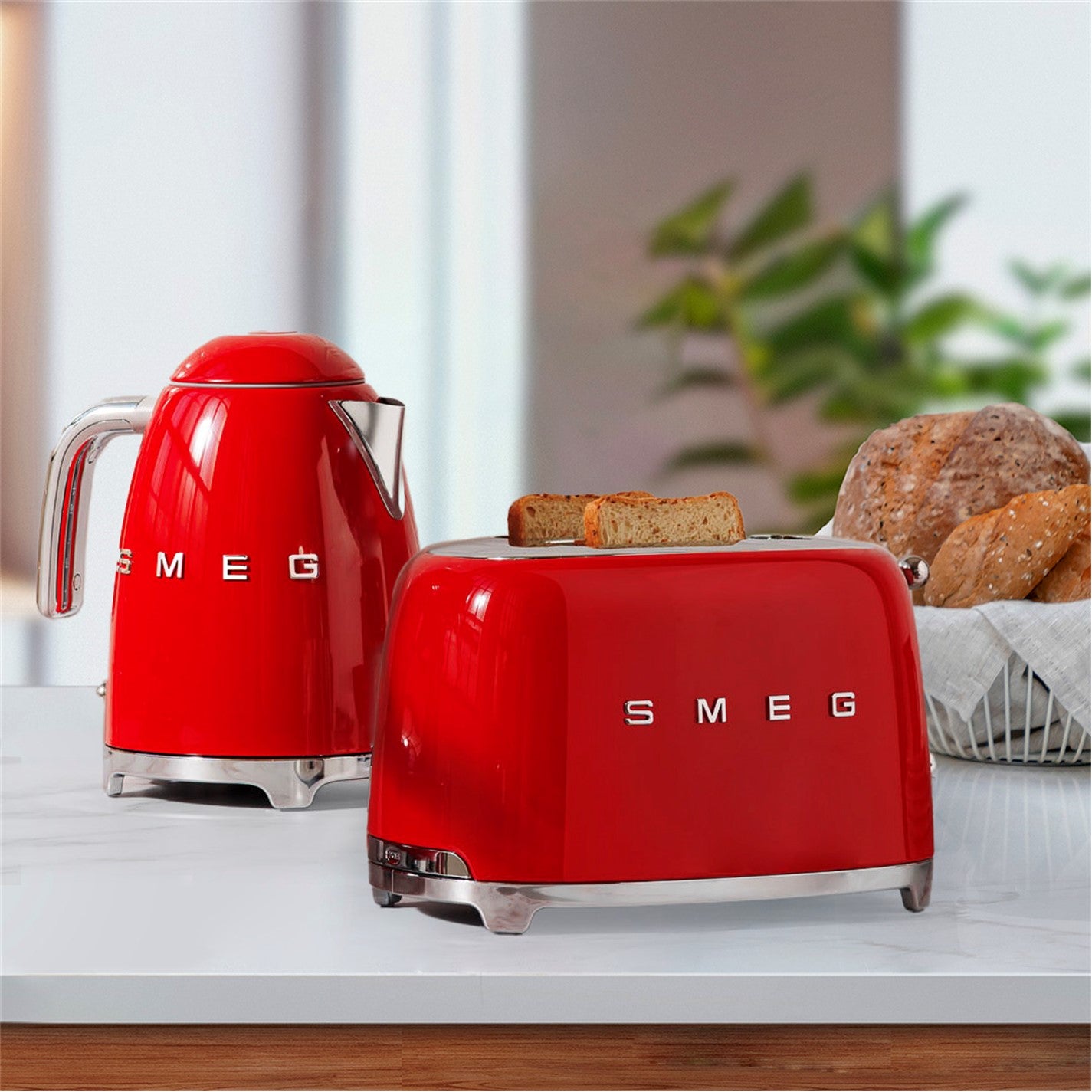SMEG KLF03 Kettle and TSF01 Toaster Red Bundle