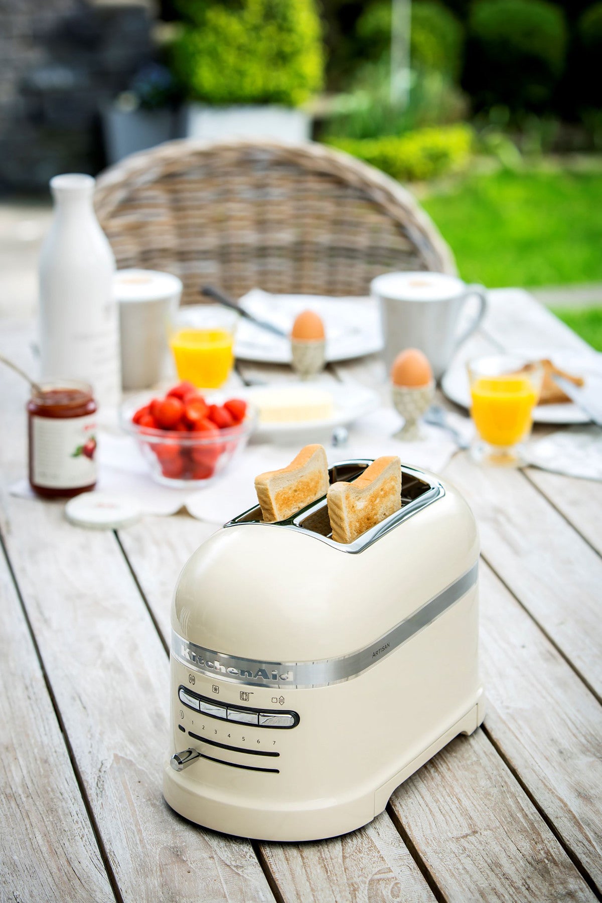 KMT2204 Artisan 2 Slice Toaster