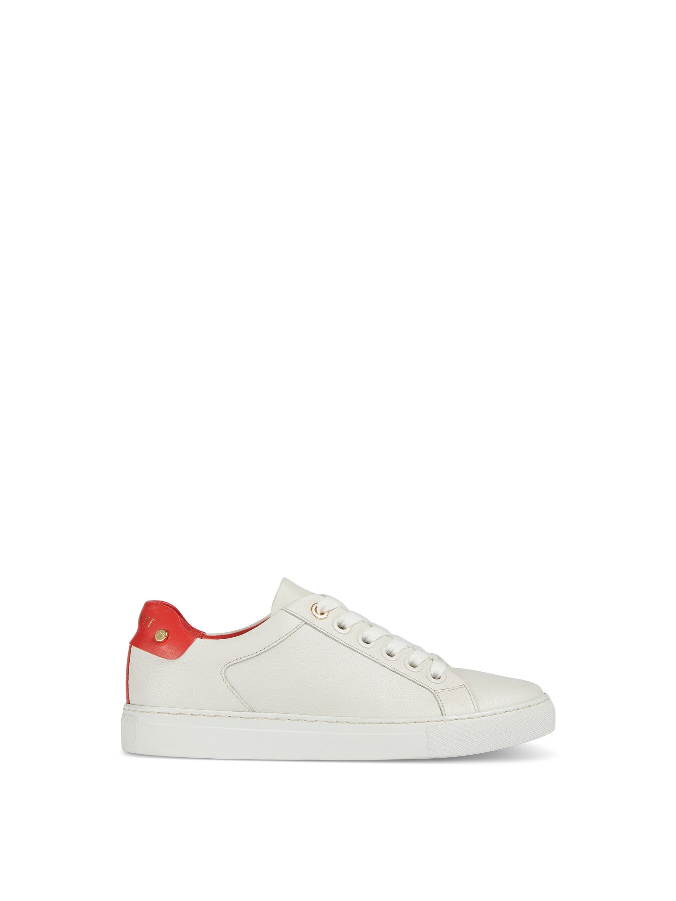 Sigture White And Classic Stud Trainer
