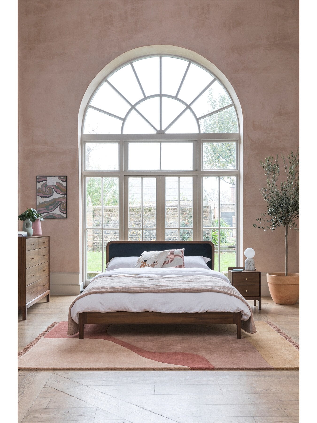 Artie King Size Bed