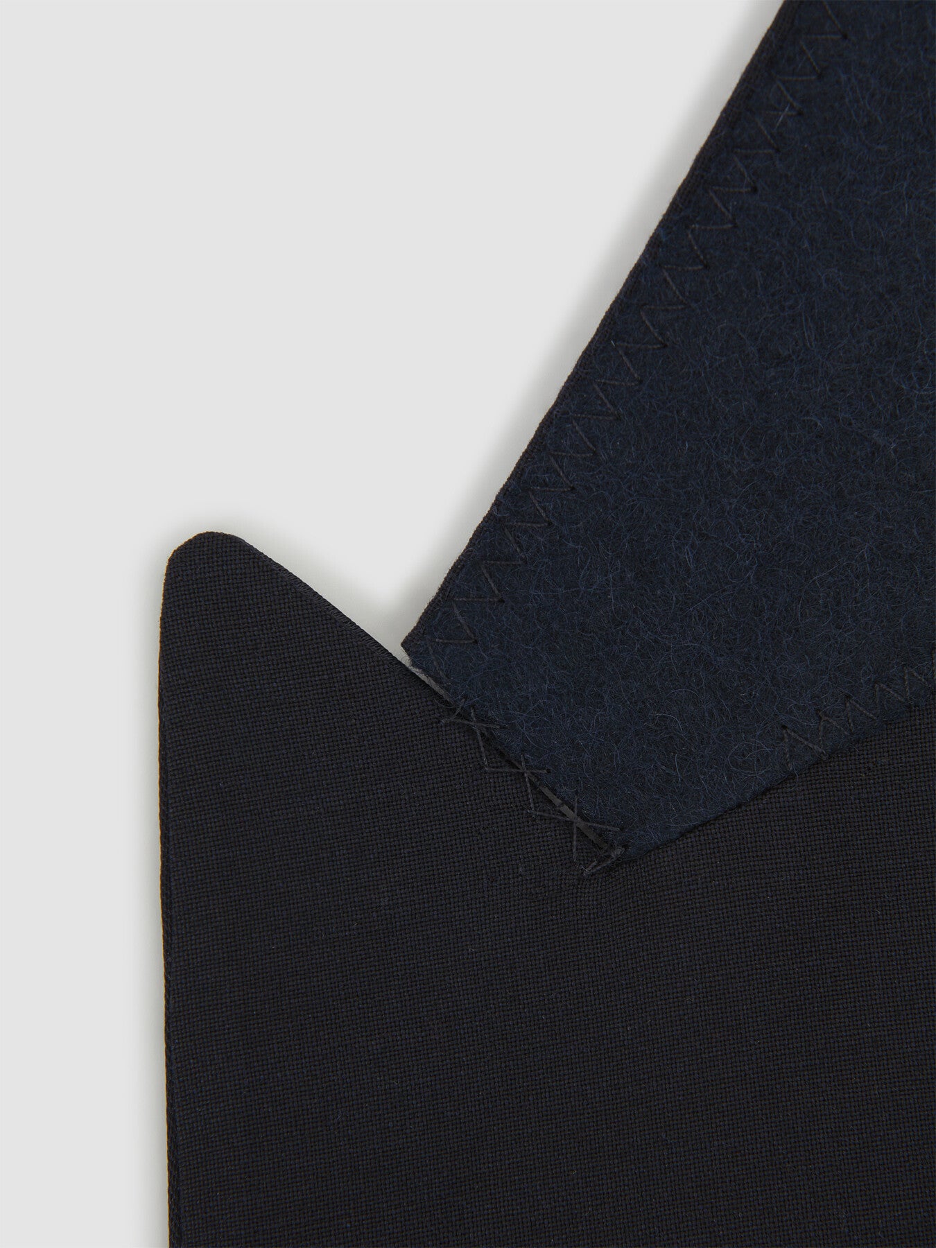 Poker Modern Fit Single Breasted Tuxedo Jacket