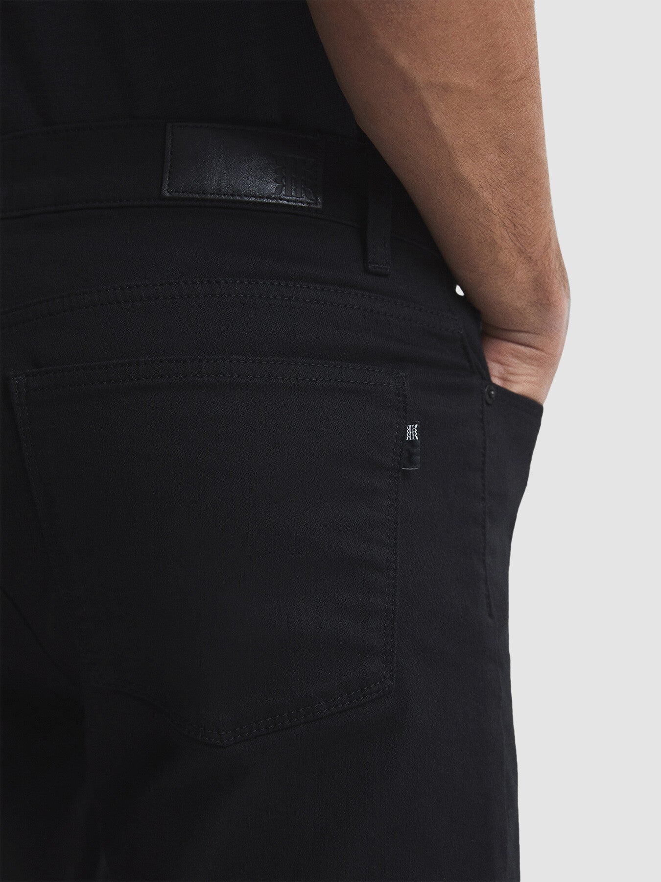 Jet Slim Fit Jeans