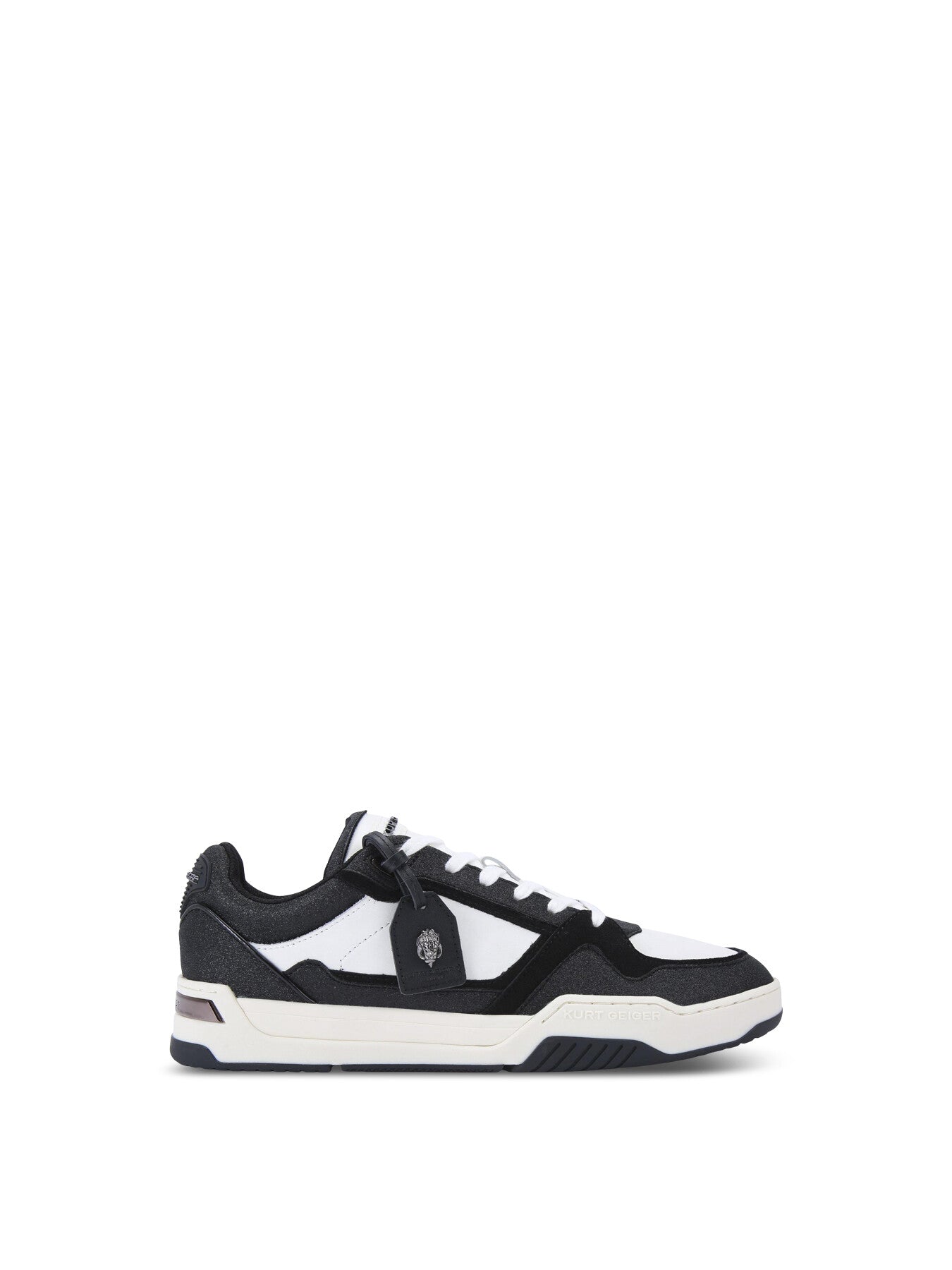 REGAN SNEAKER