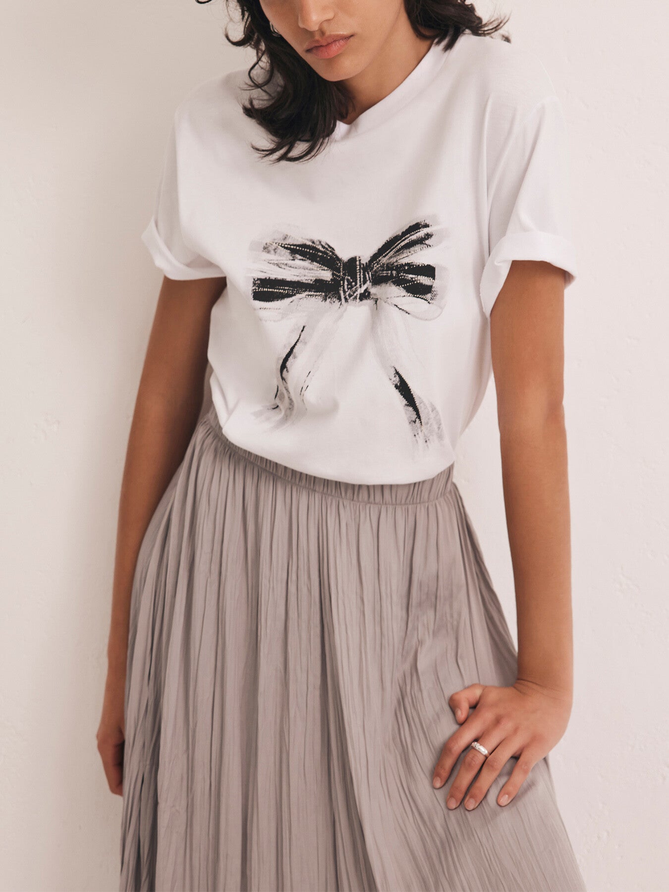 White Bow Motif T-Shirt
