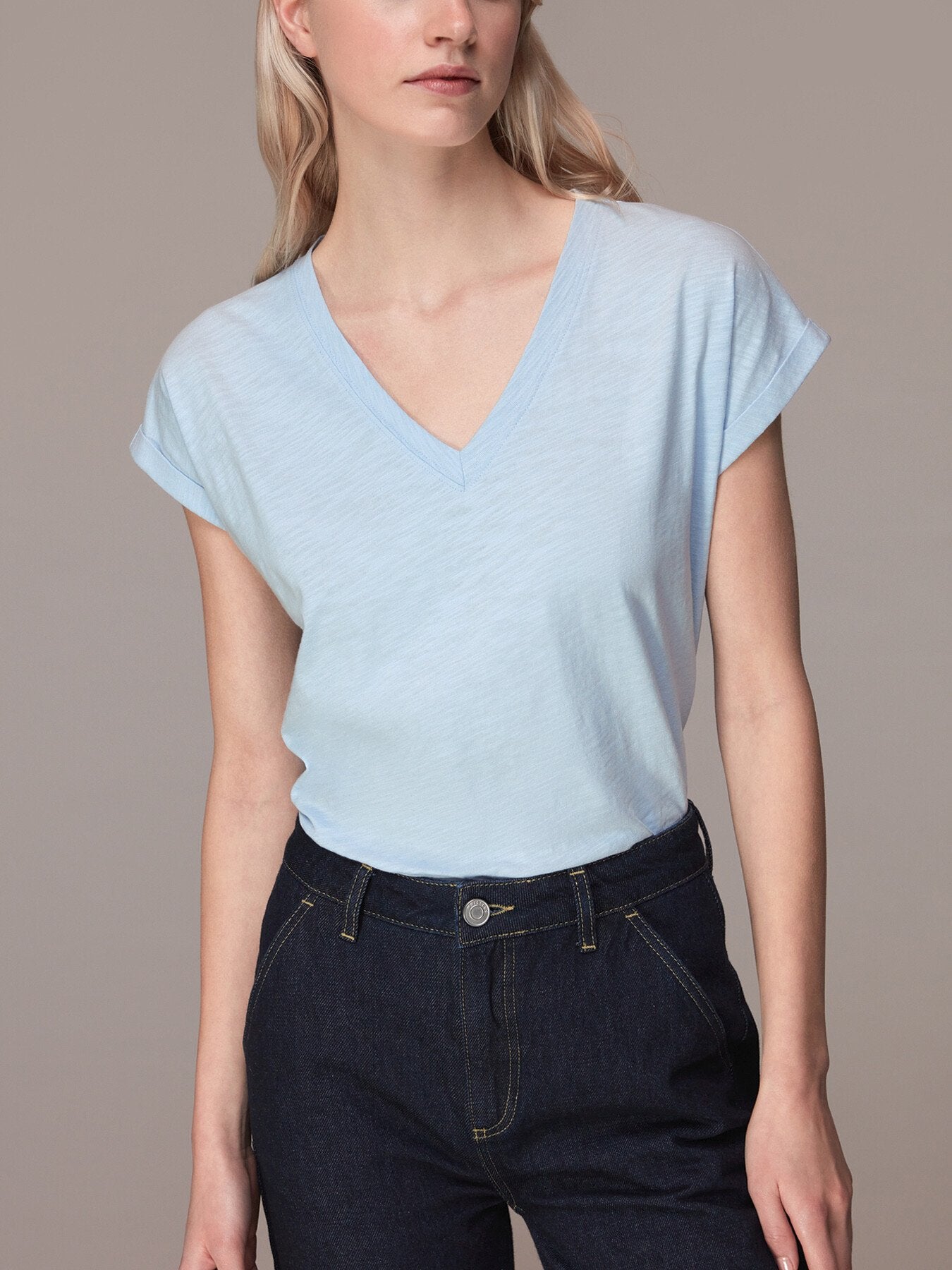 Willa V Neck Cap Sleeve Tee