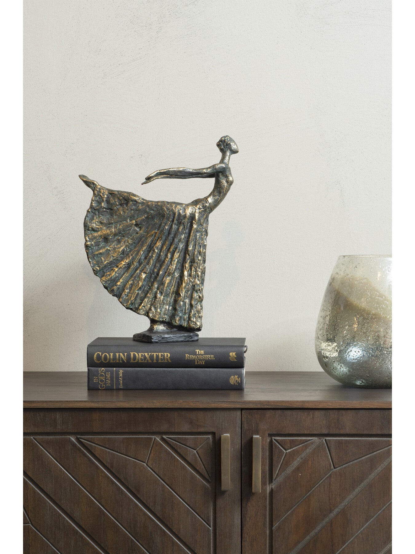 Standing Resin Lady Dancer
