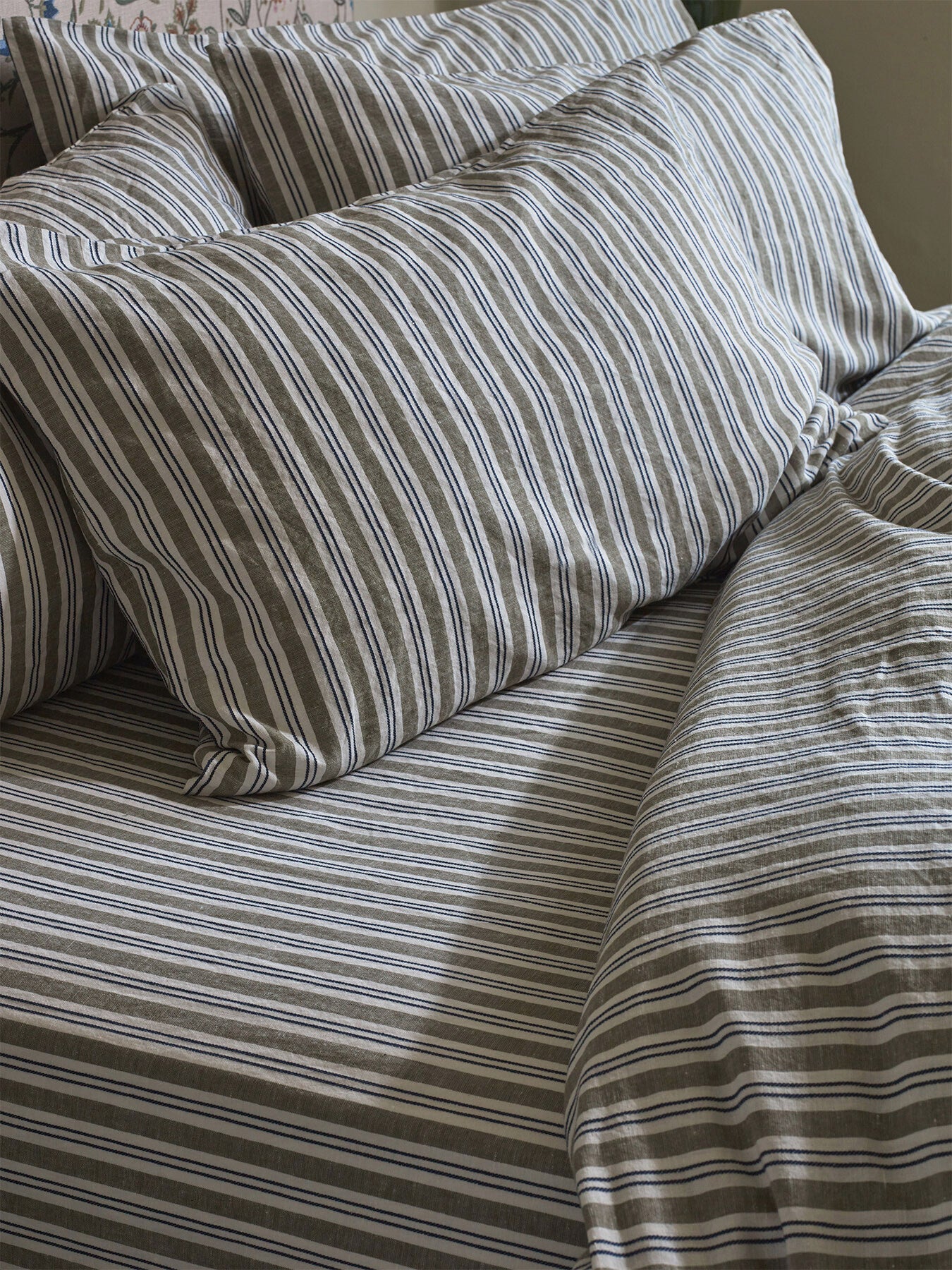Linen Fitted S