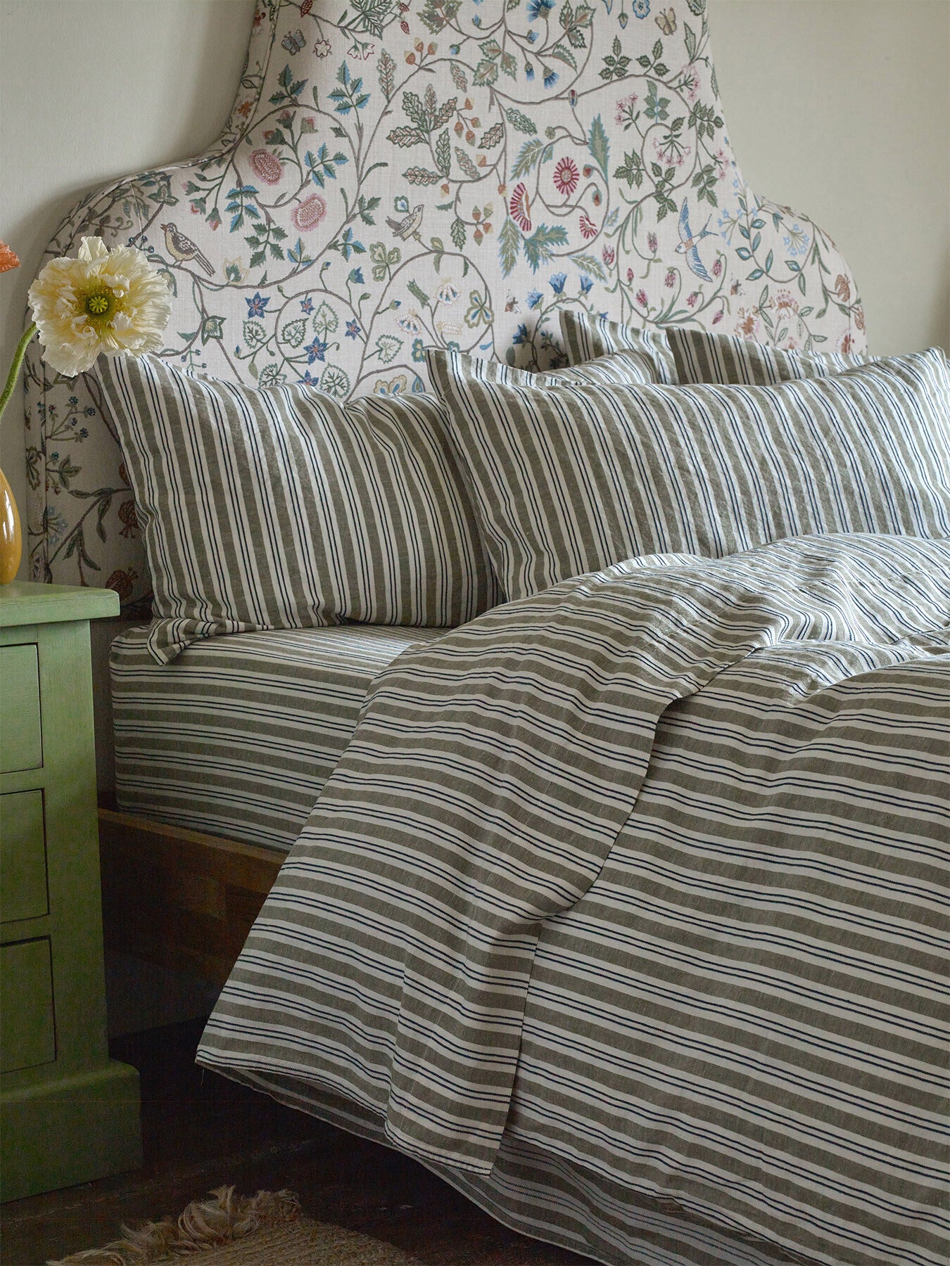 Linen Flat She