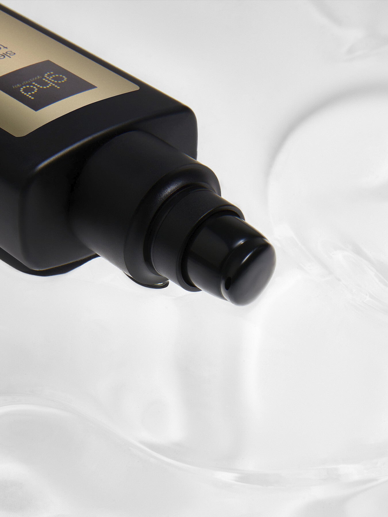 ghd Sleek Talker - Wet to Sleek Styling Oil