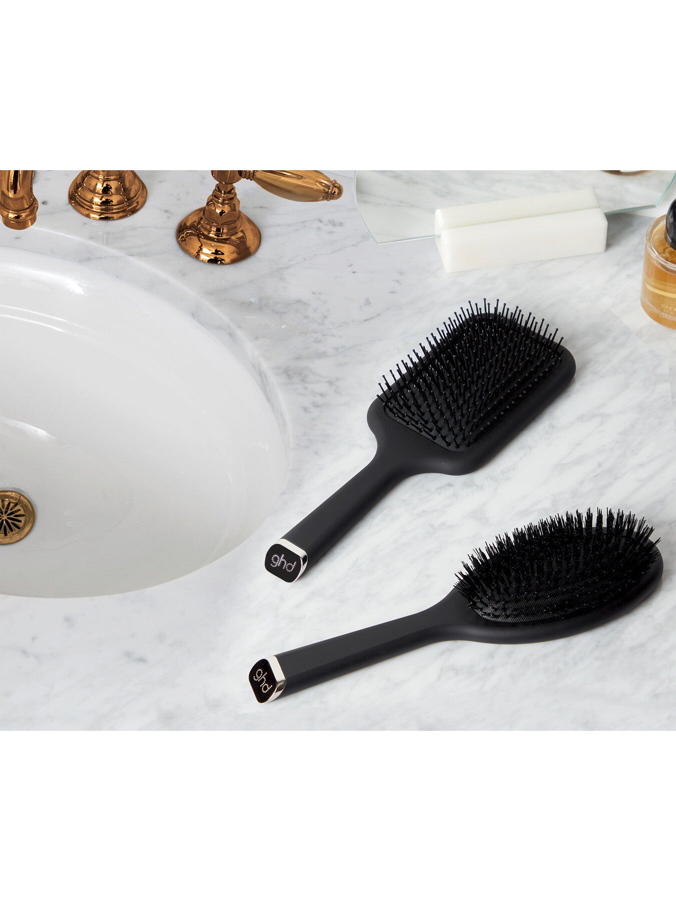 The Dresser - Oval Hair Brush
