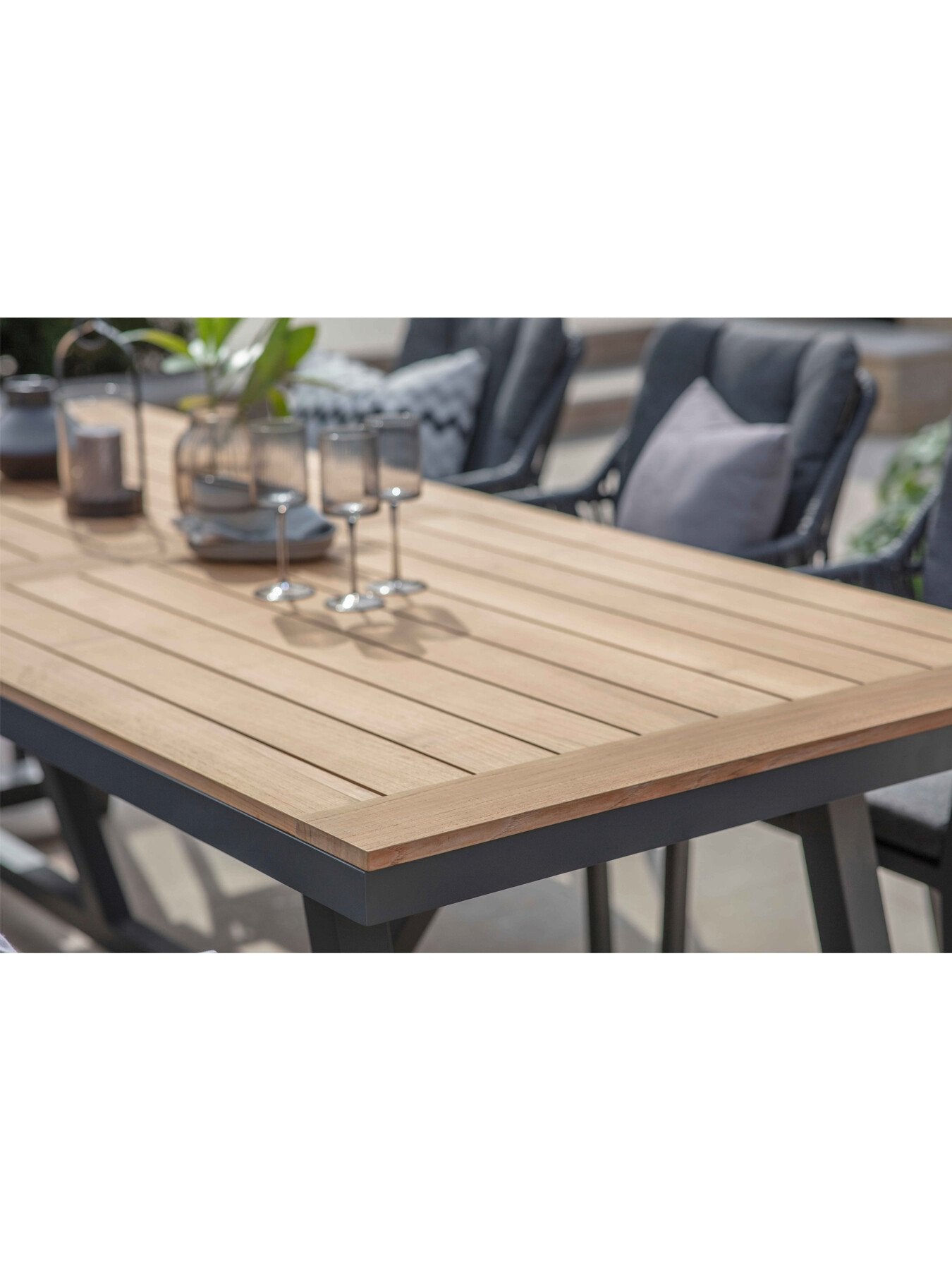 San Marino Teak Rectangle Table with 8 Deluxe Chairs