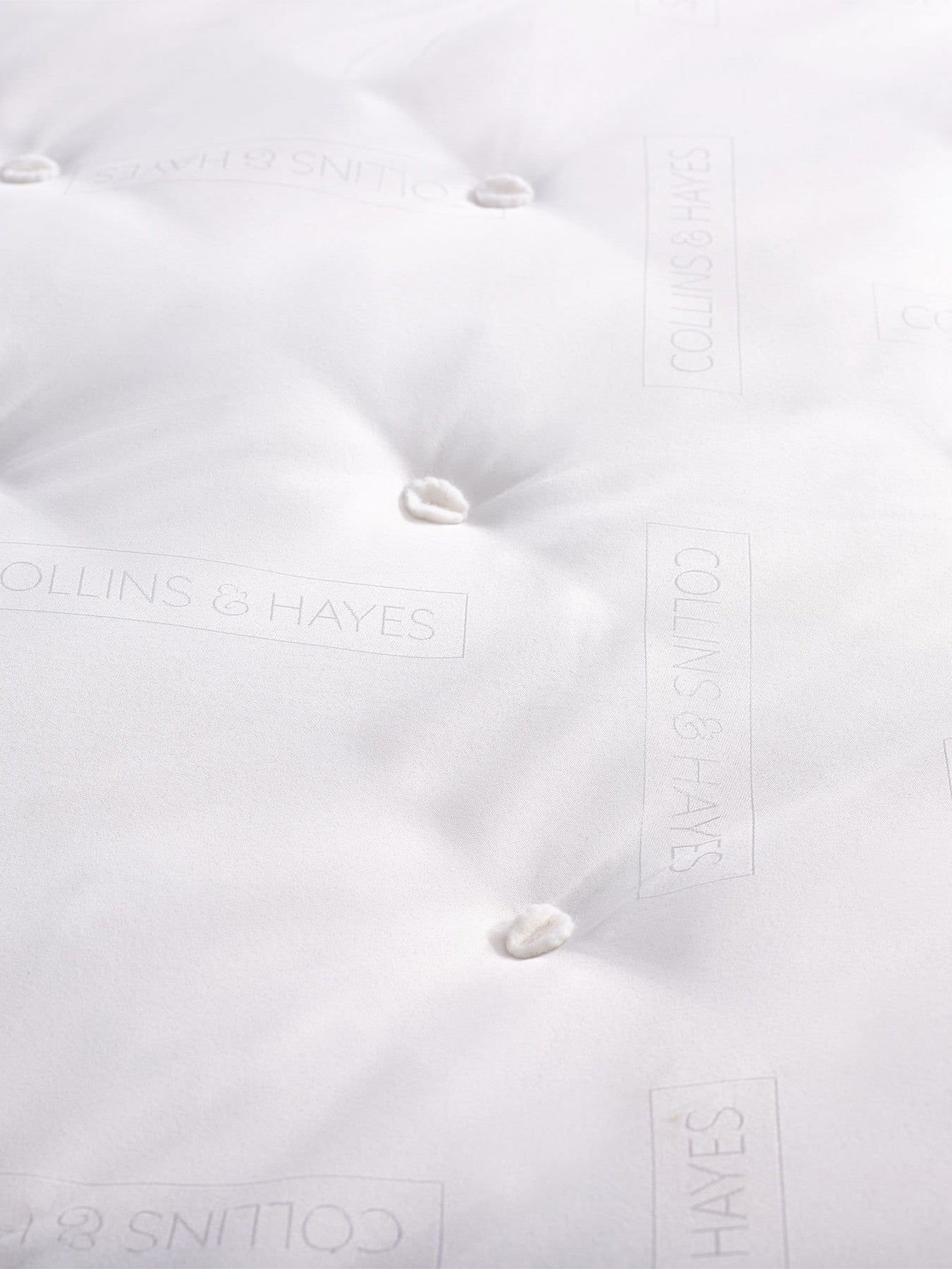 Lennon Medium Upholstered Sleeper Sofa