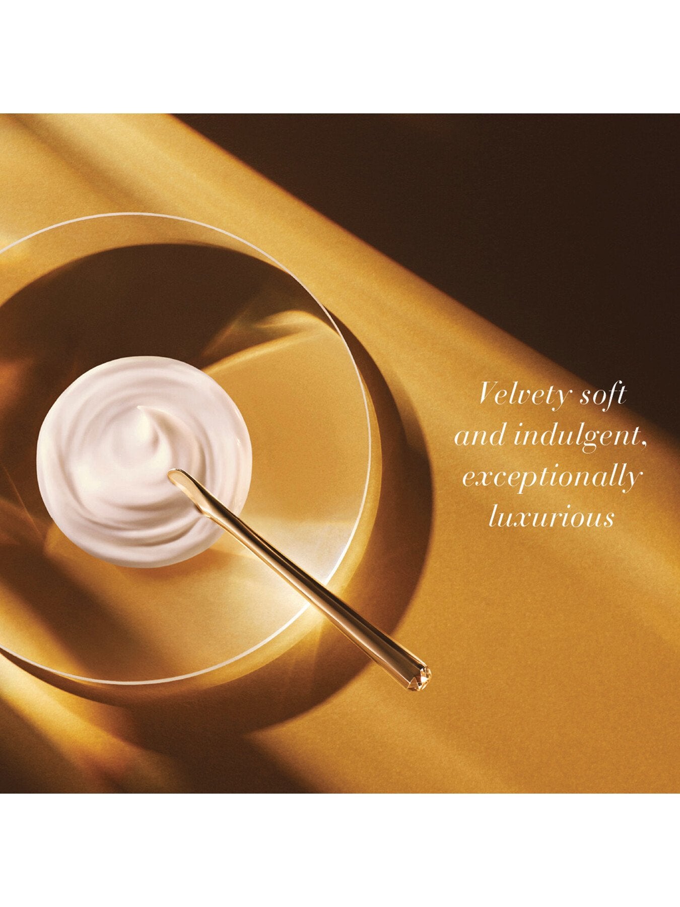 Re-Nutriv Ultimate Diamond Transformative Sculpting Crème