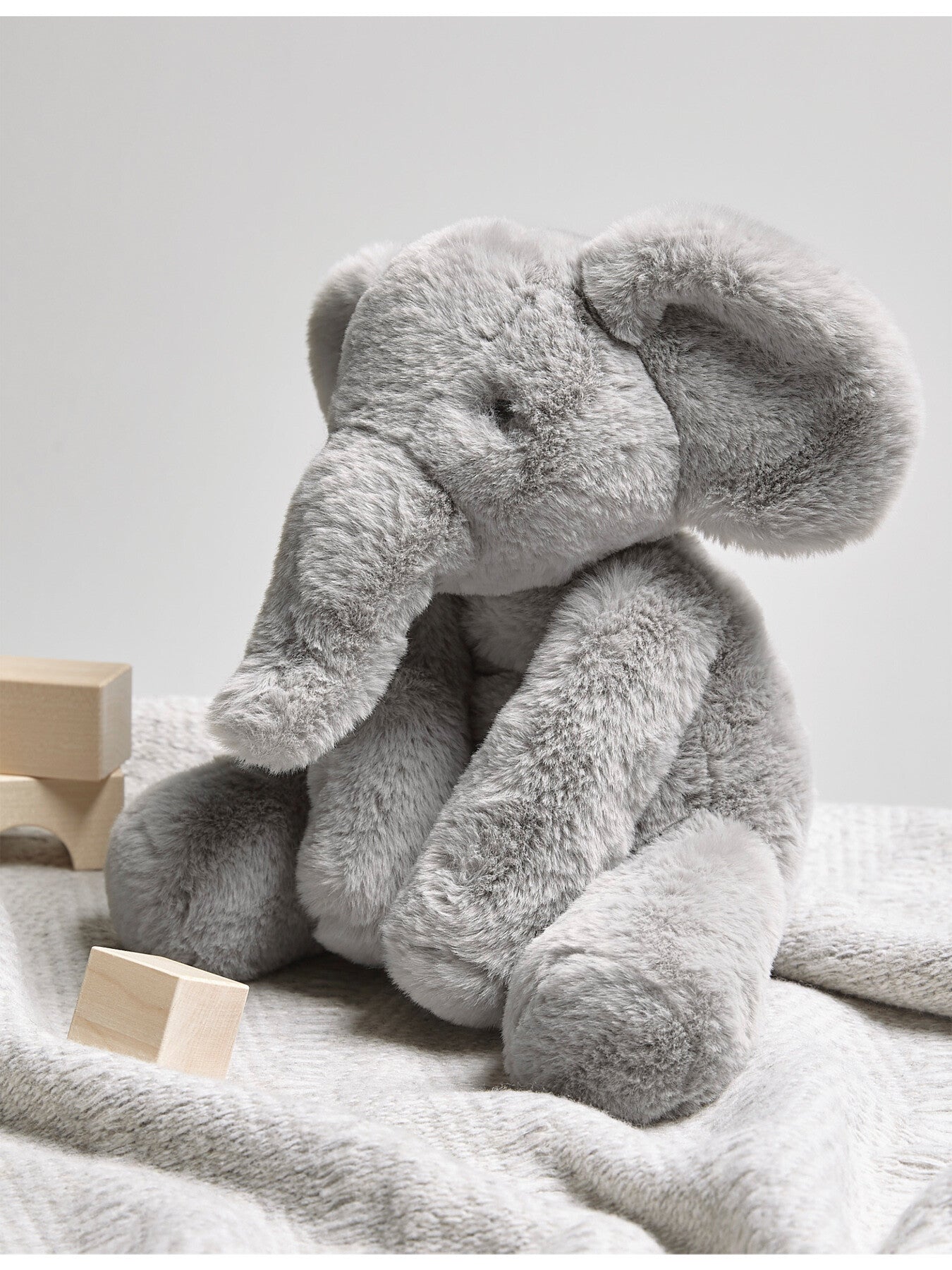Archie Elephant - Welcome to the World