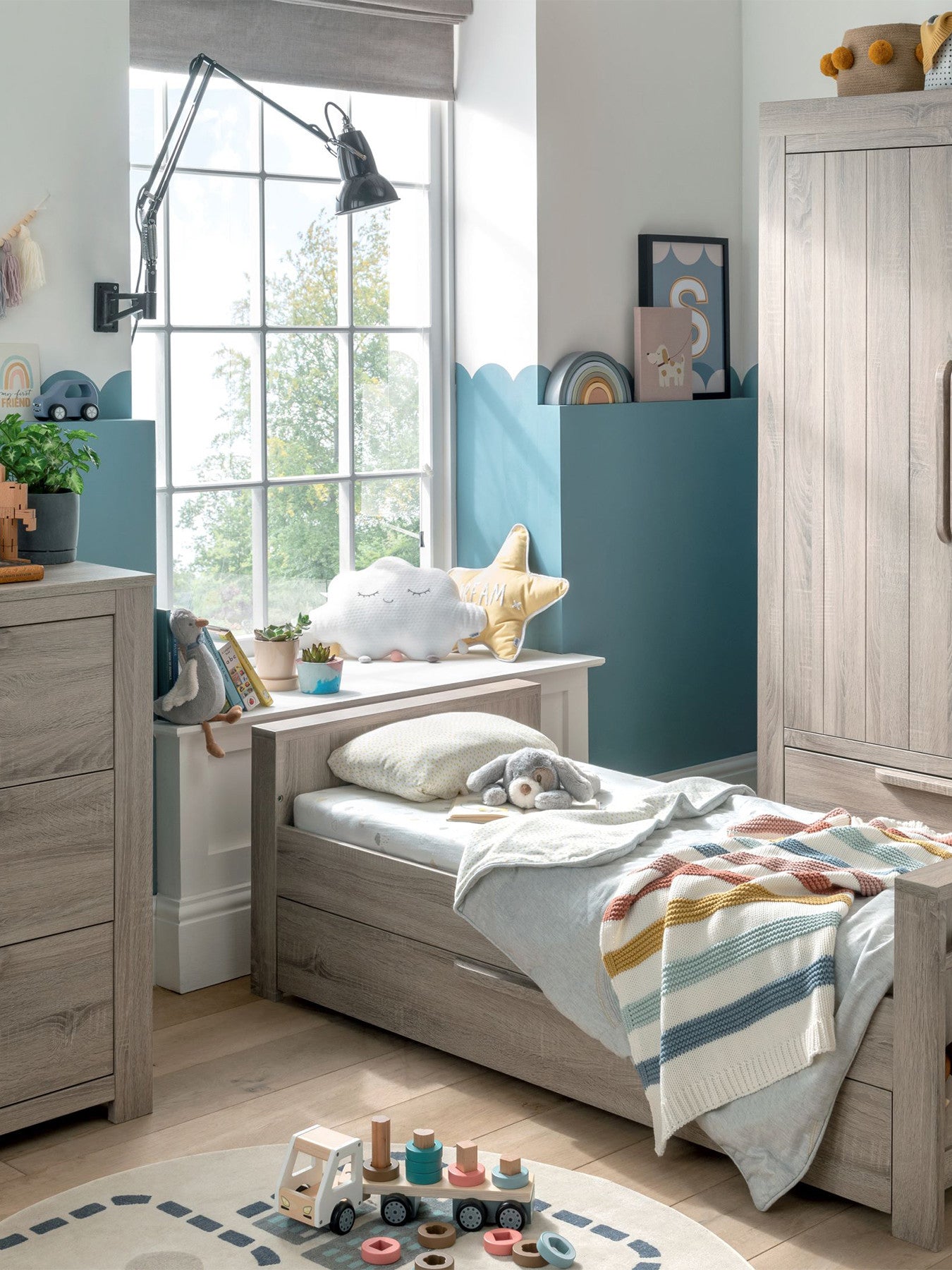 Frankin Cot Bed, Dresser & Wardrobe