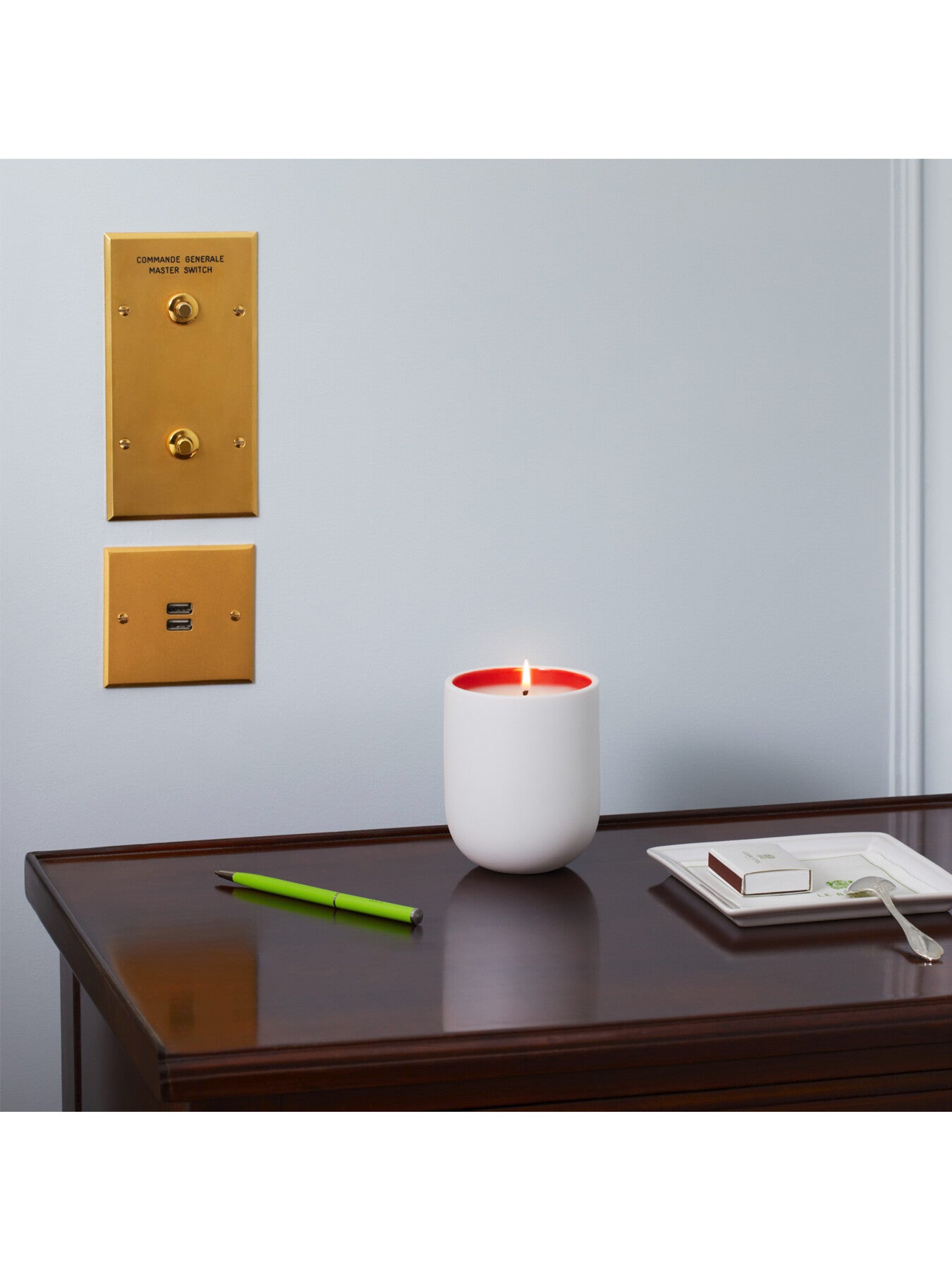 Cafe Society Candle 220g