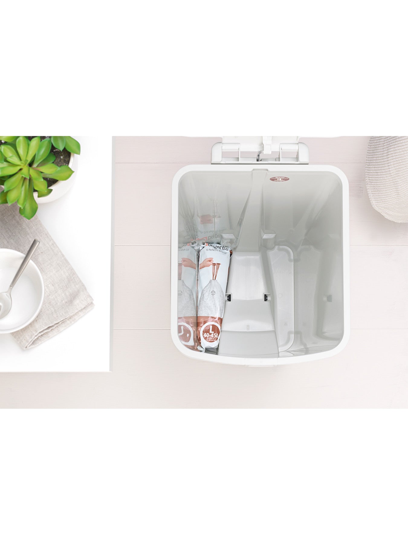 StepUp Pedal Bin