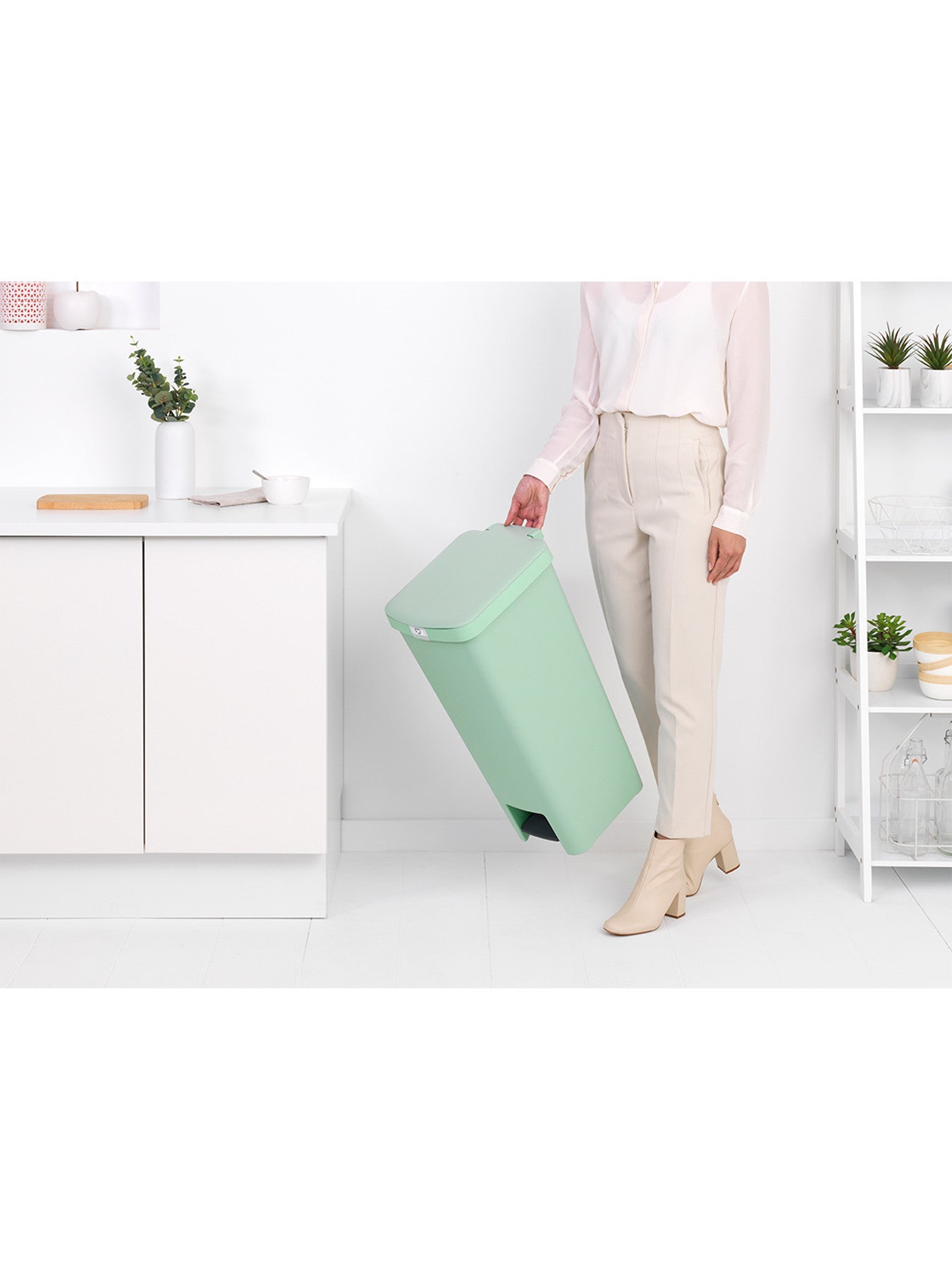 StepUp Pedal Bin