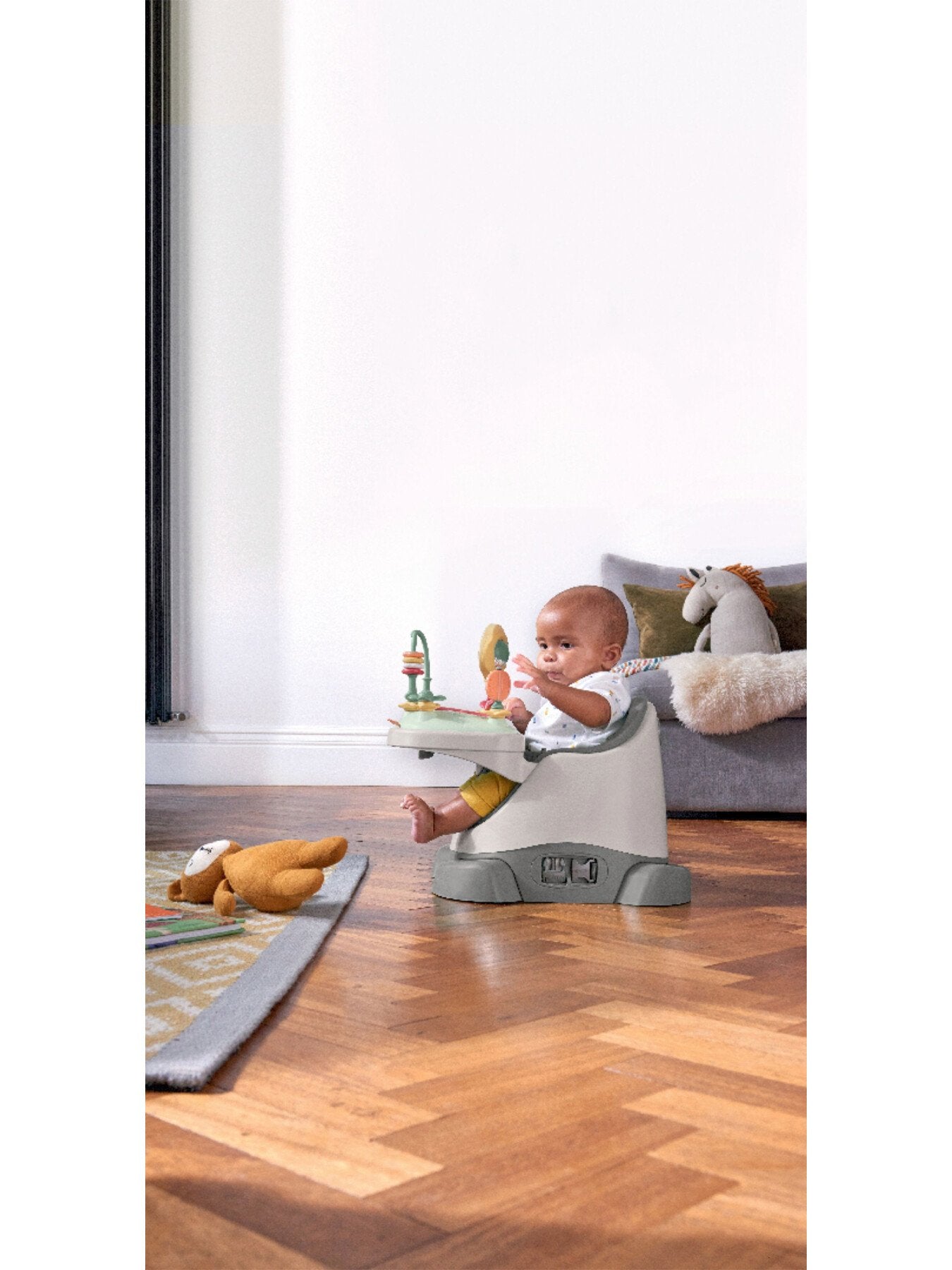 Bug 3-in-1 Floor Booster Seat with Activity Tray