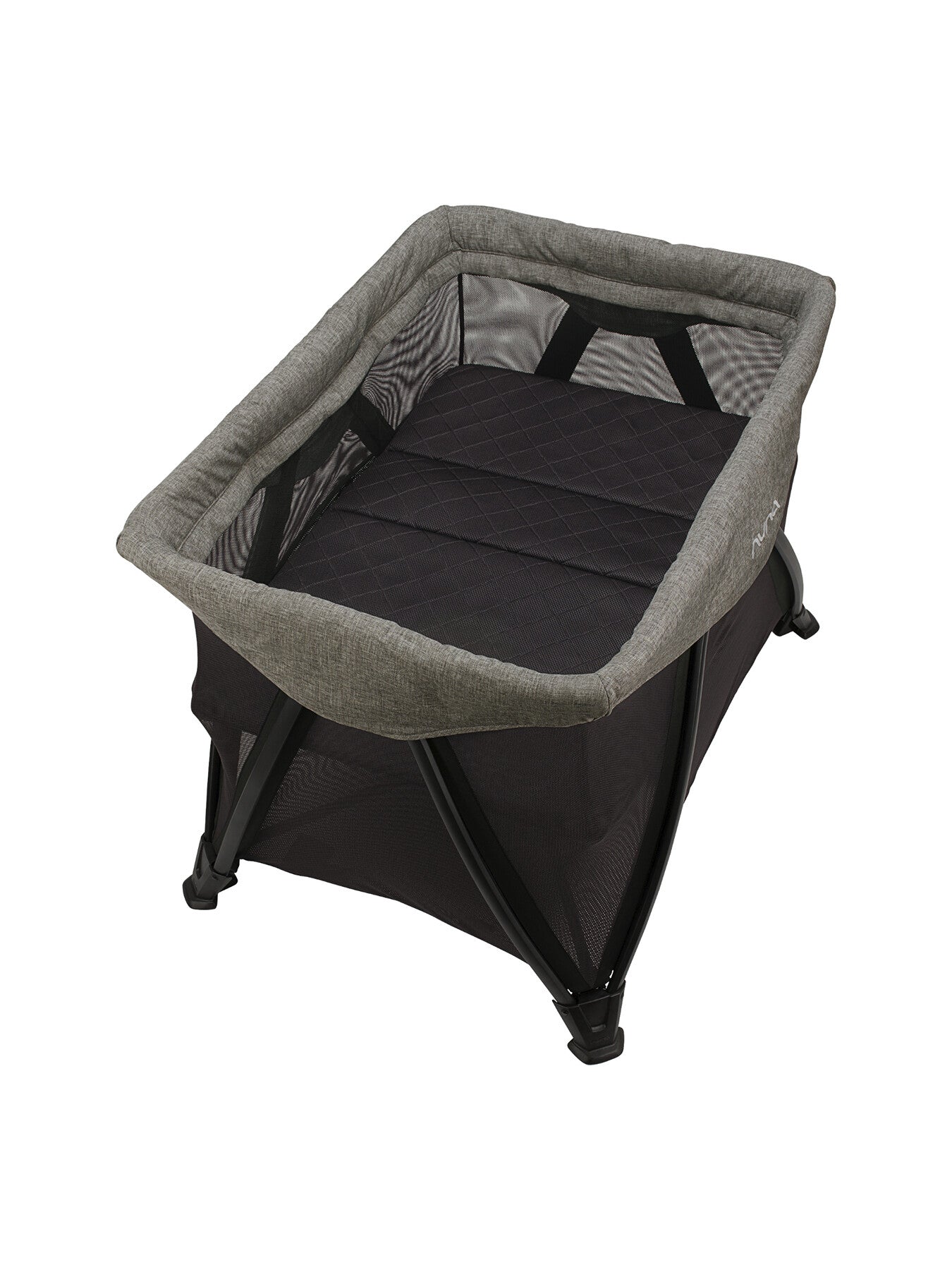 Sena Aire with Zip on Bassinet