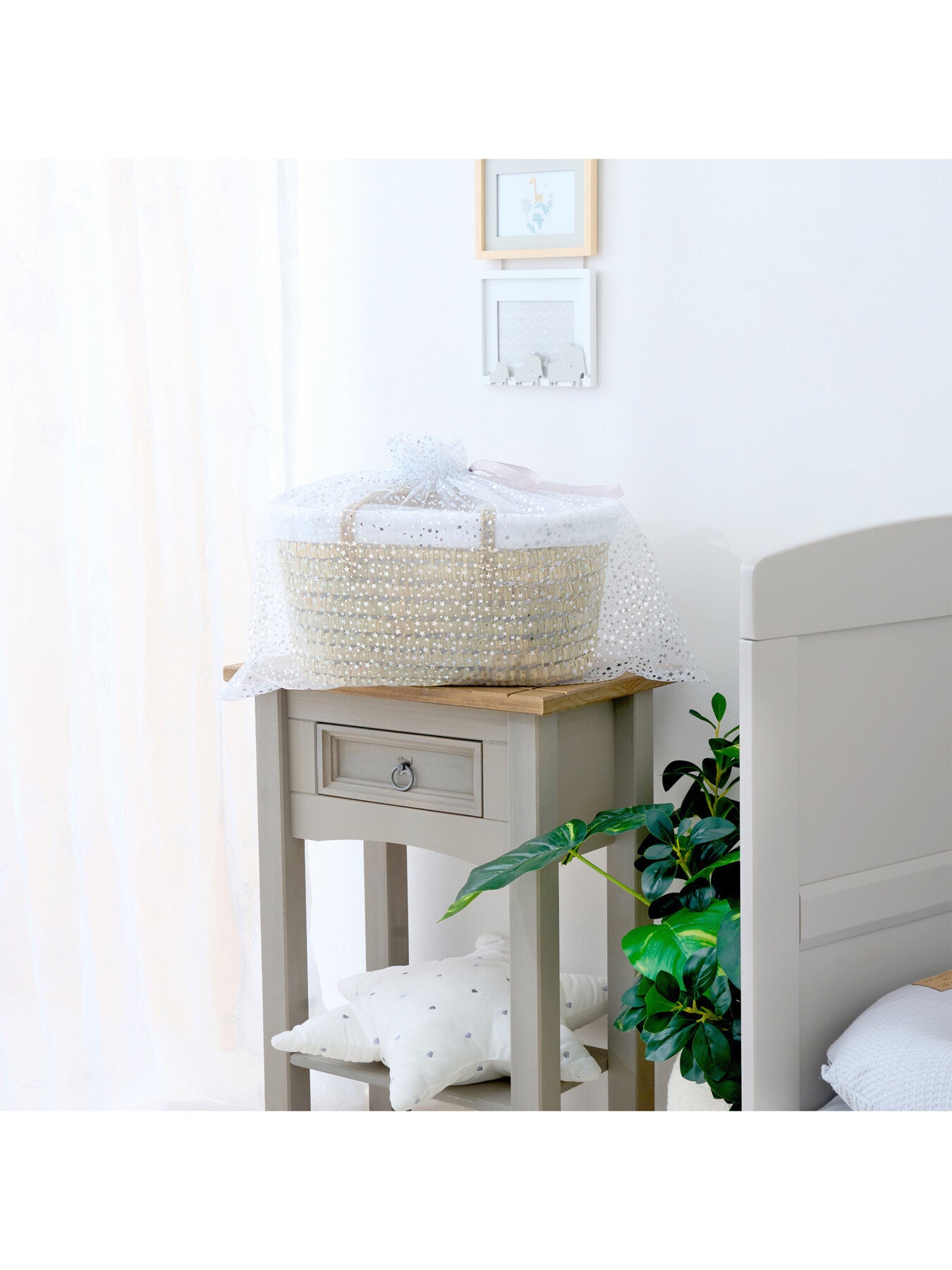 Dimple Gift Basket in White