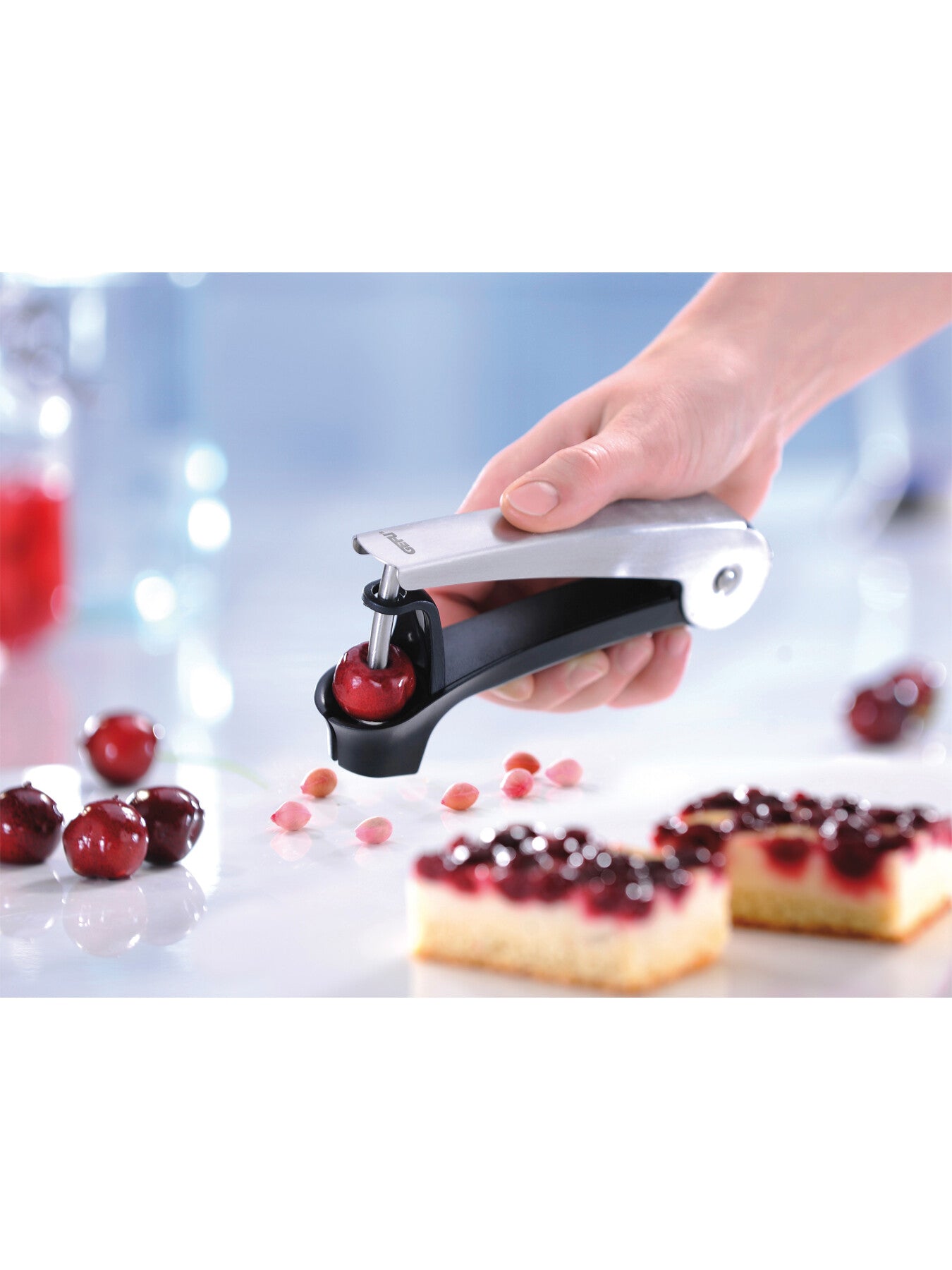 DROPIO Cherry Pitter