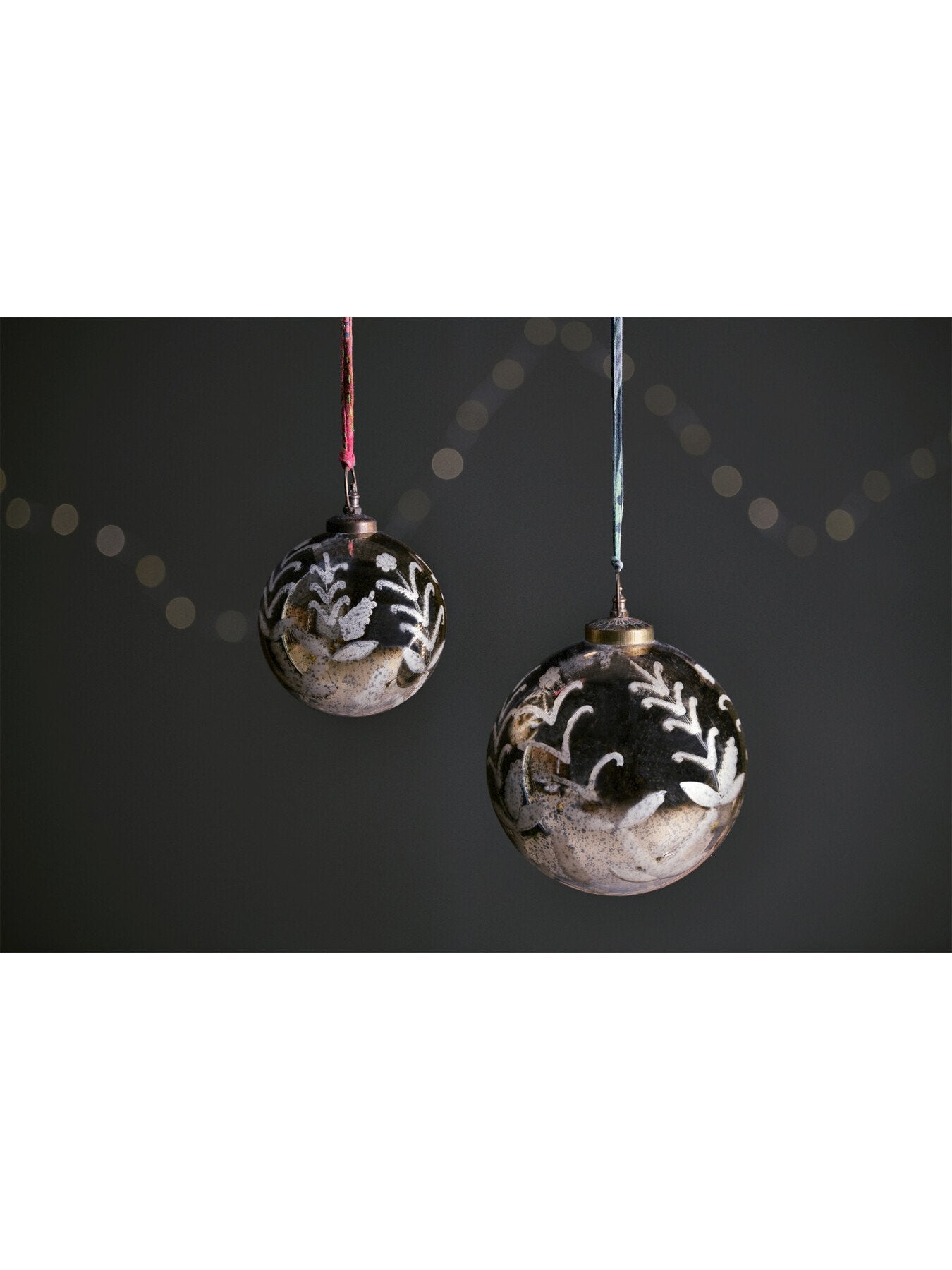 Giant Antique Bauble Medium Christmas Decoration 20cm