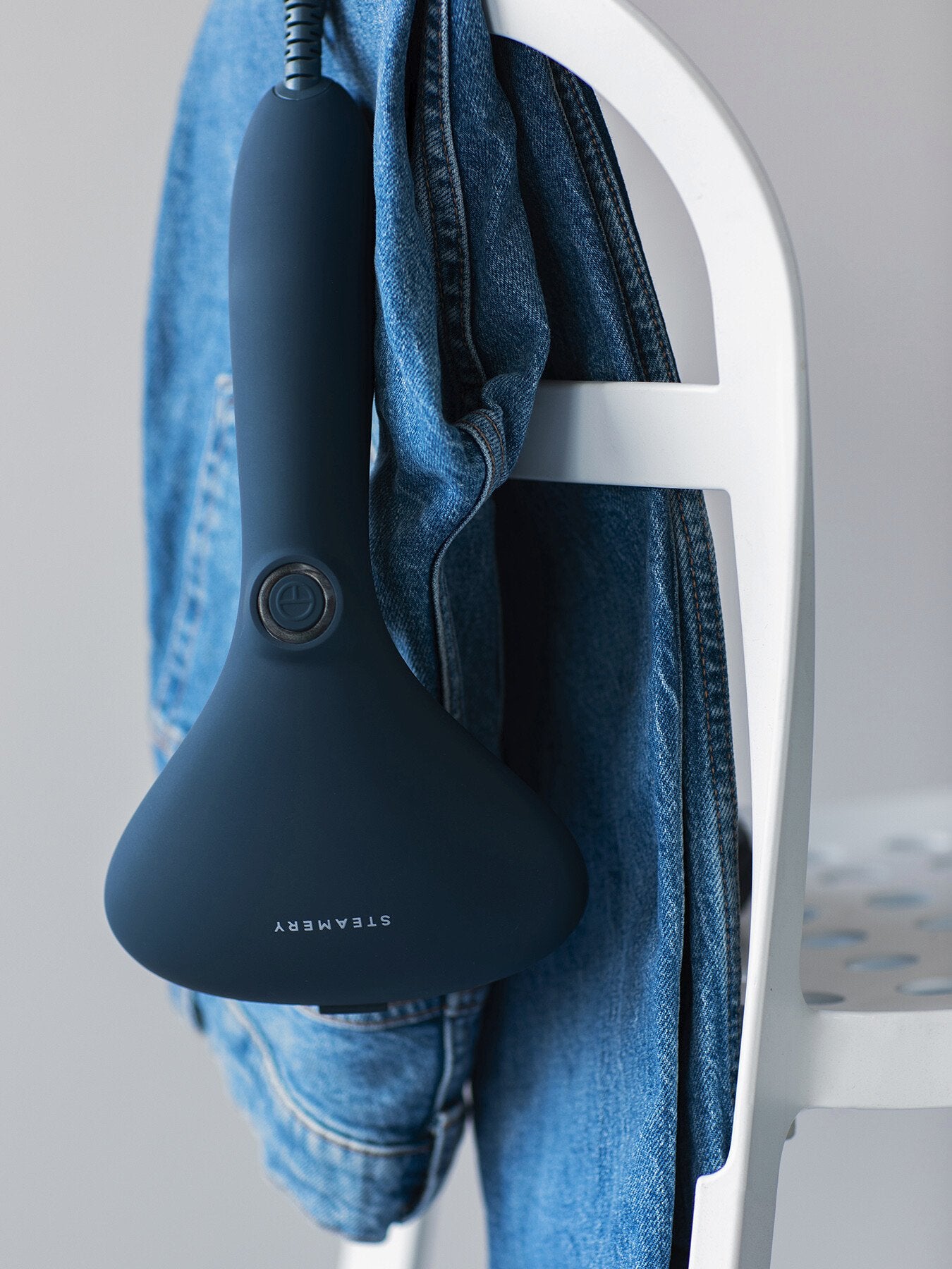 Cirrus No.2 Travel Steamer