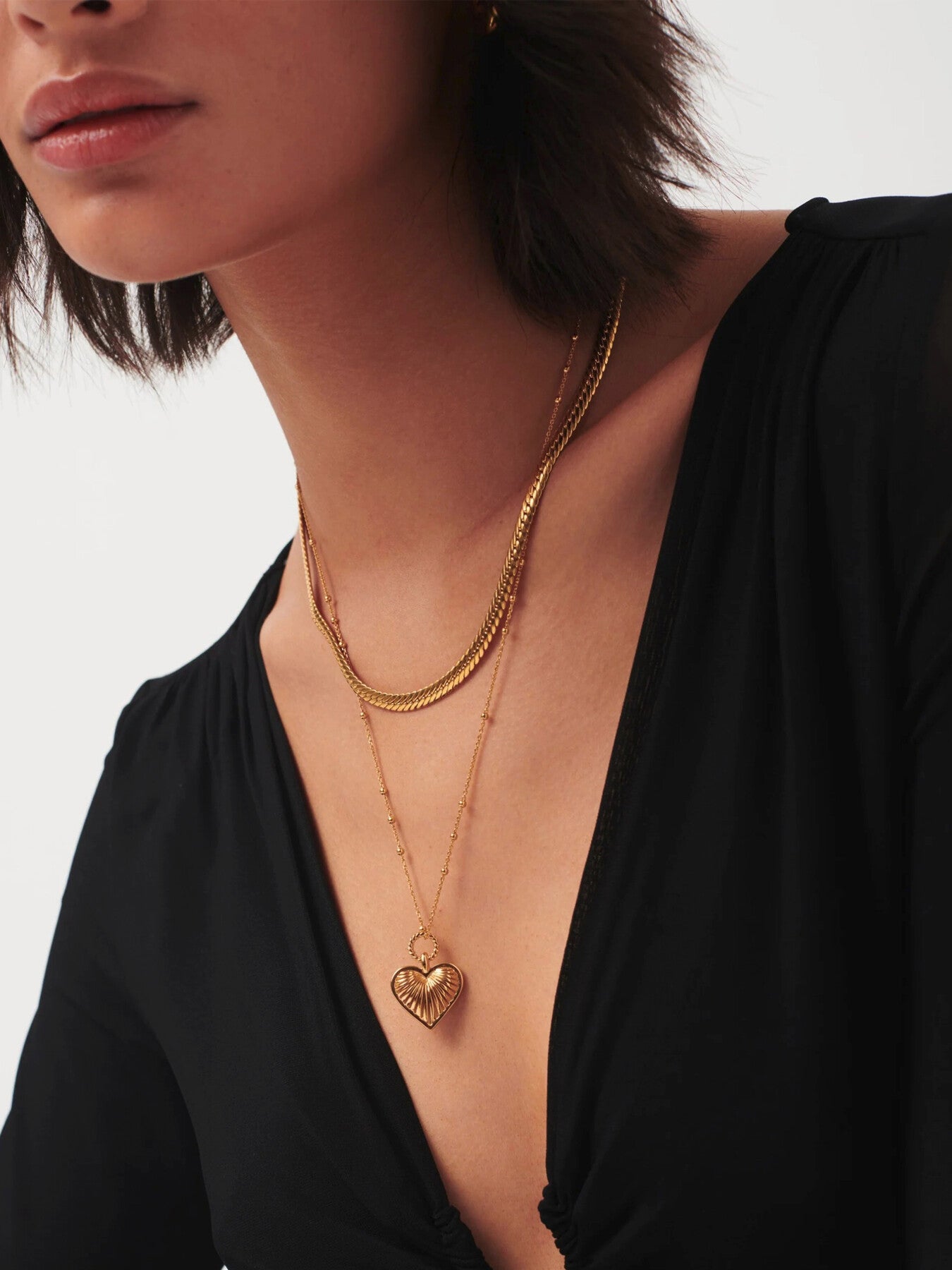 Camail Necklace