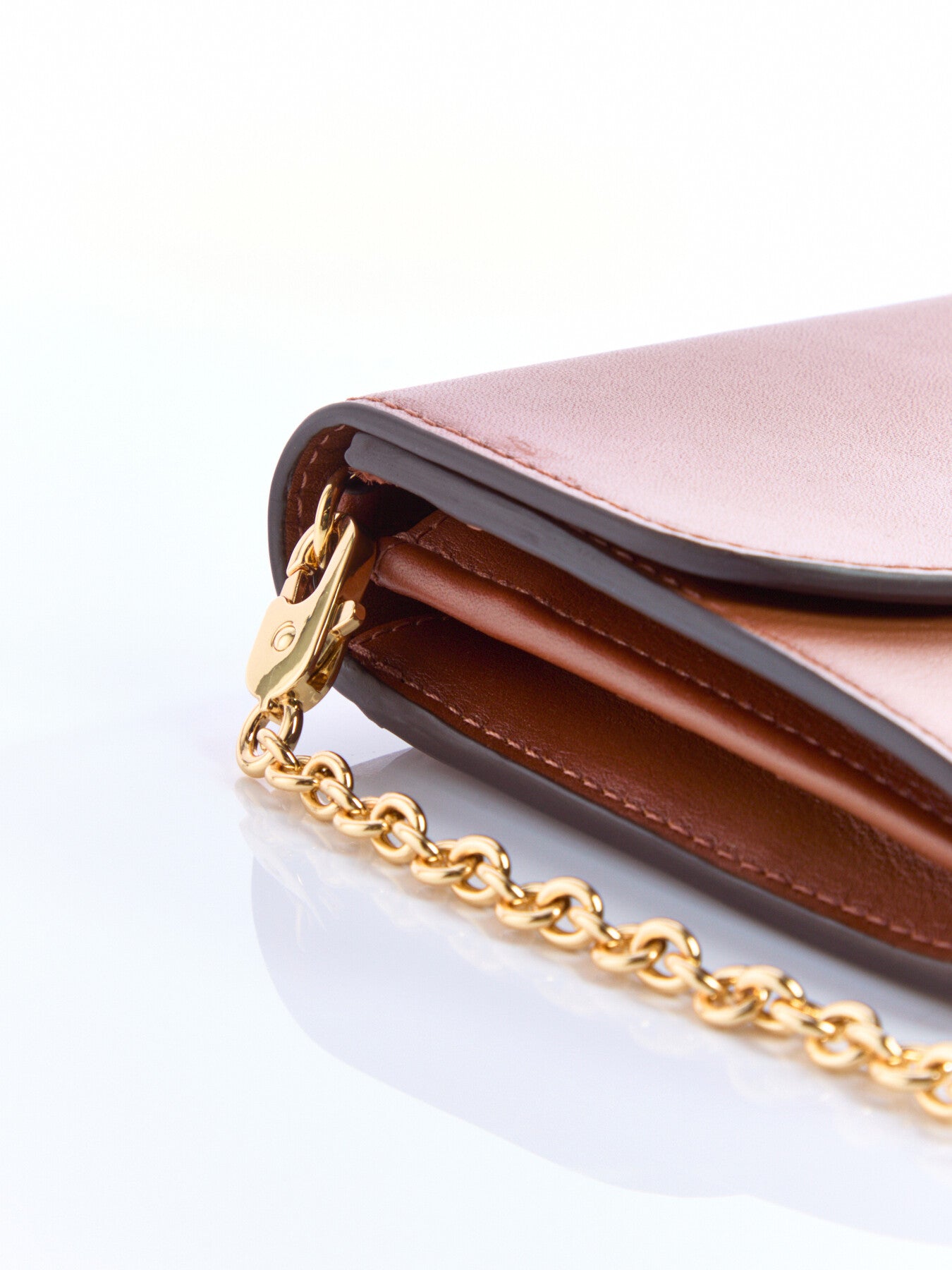 Adair 20 Crossbody Medium