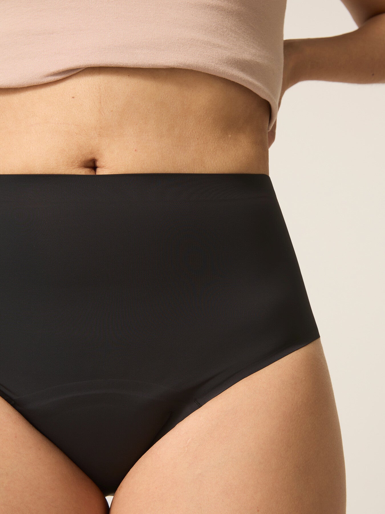 Seamfree Full Brief Moderate-Heavy