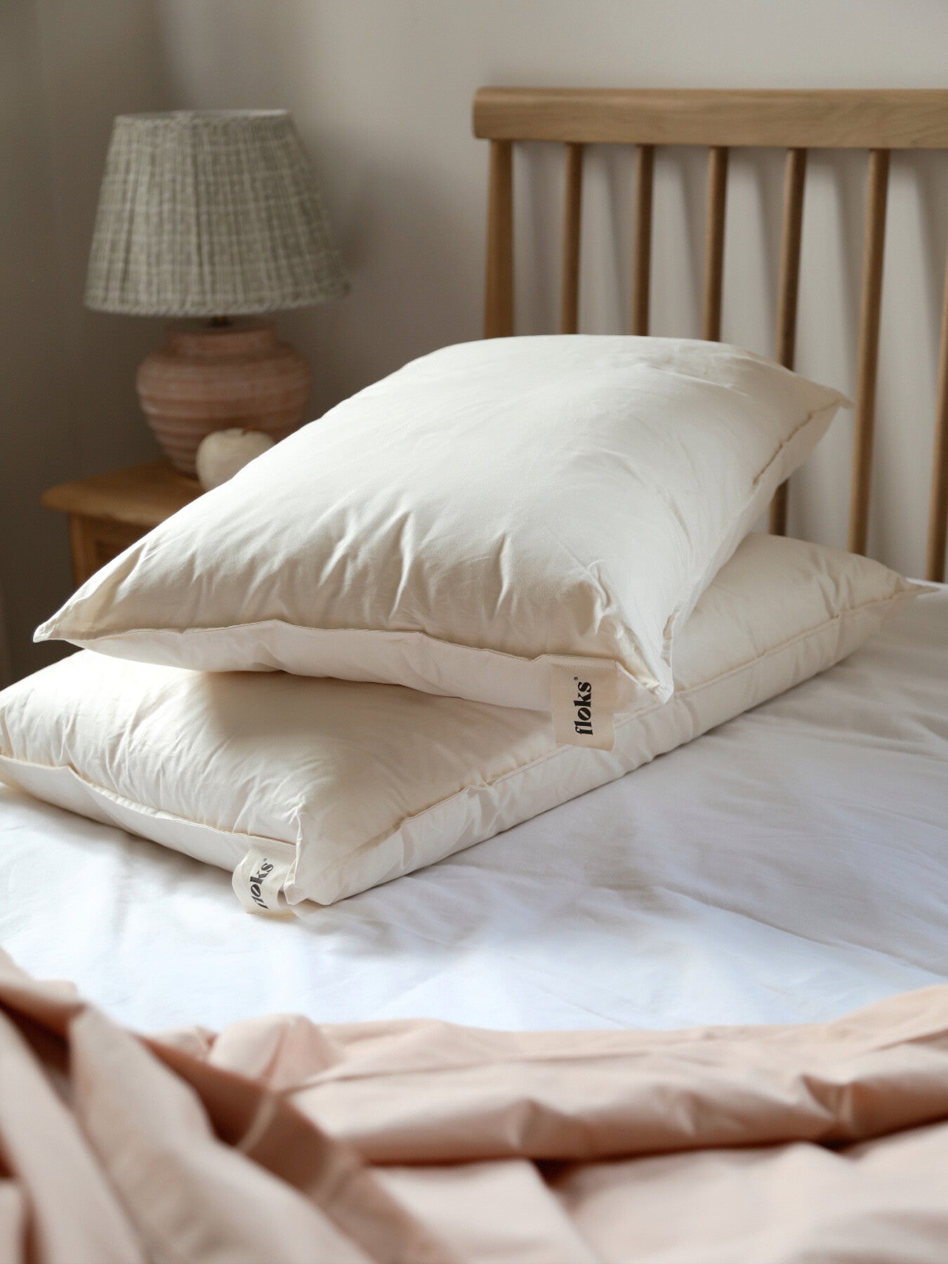 Medium Pillow