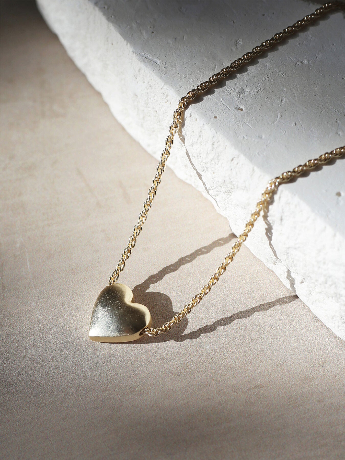 Embrace necklace
