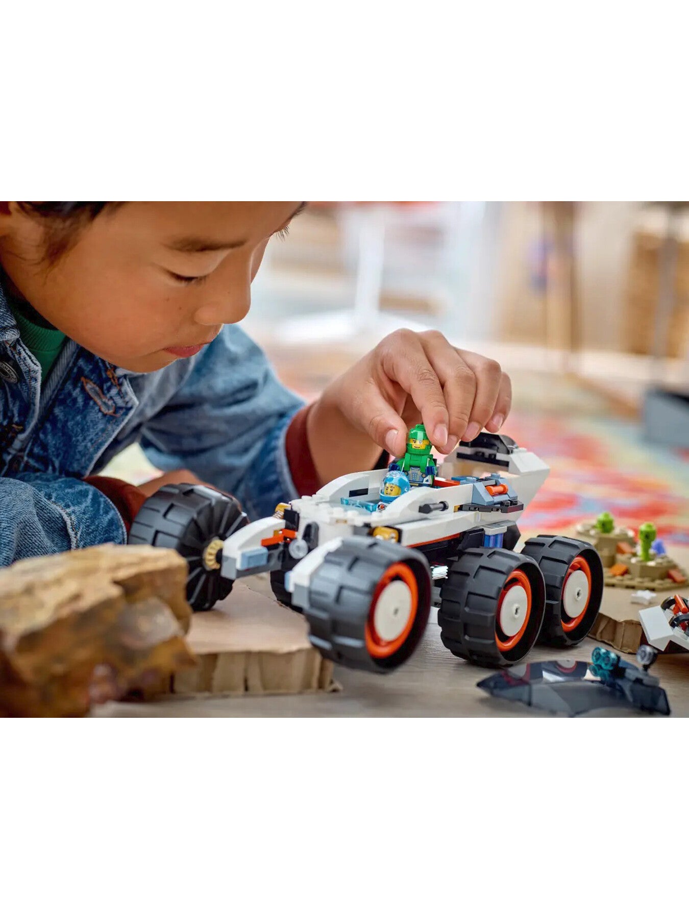 Space Explorer Rover and Alien Life