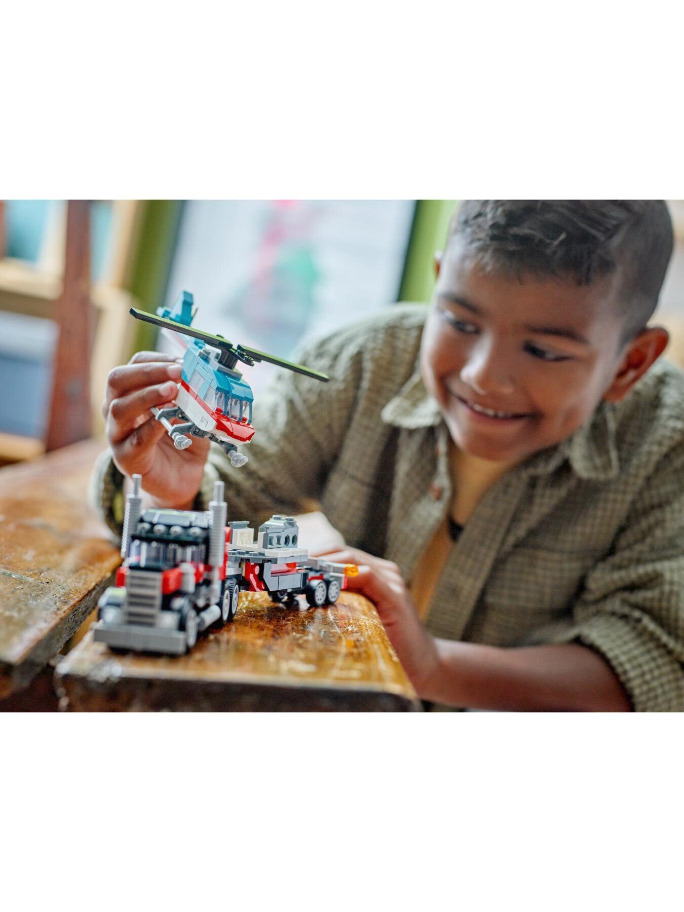 Flatbed Truck with Helicopter 31146