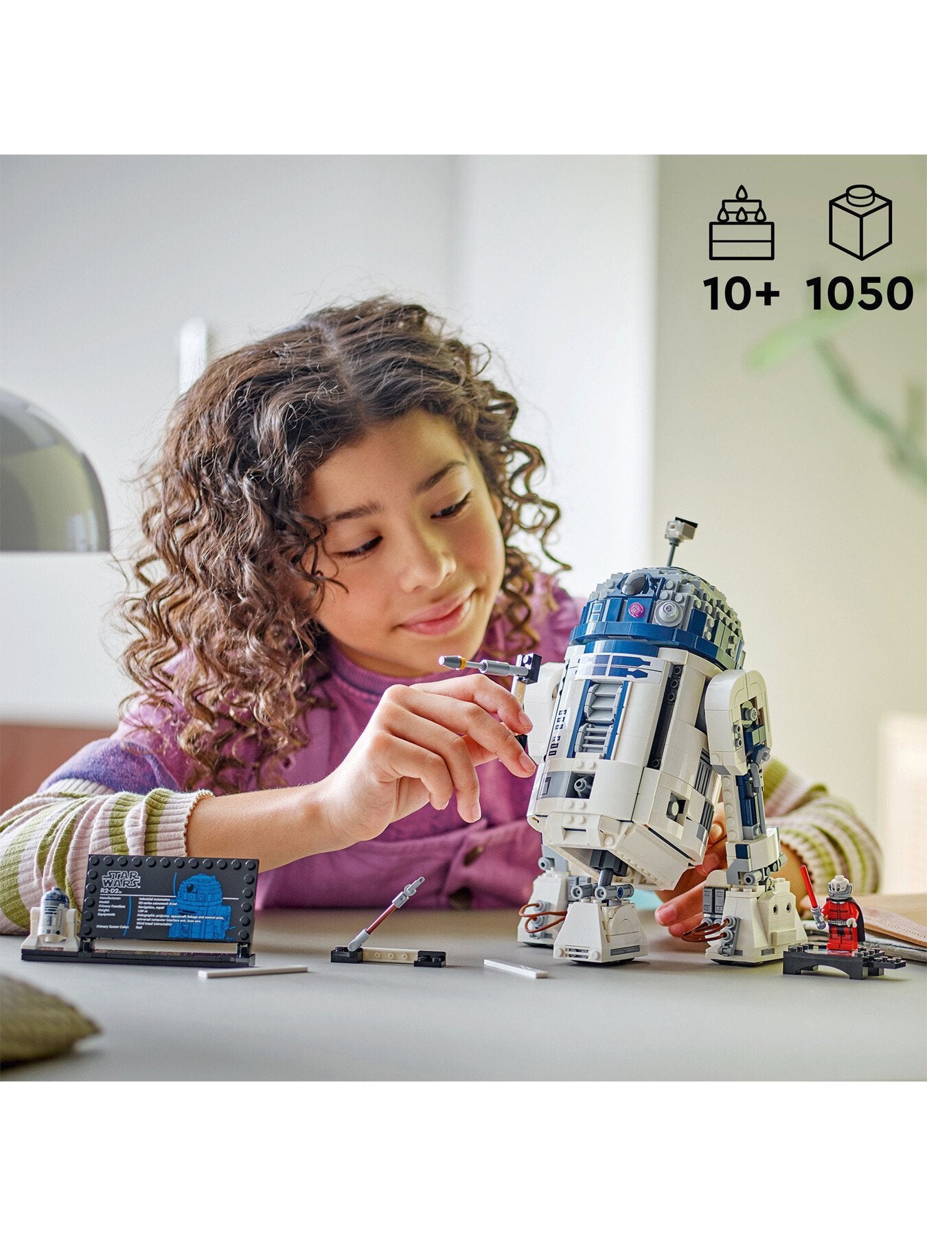 LEGO Star Wars R2-D2 Action Figure Building